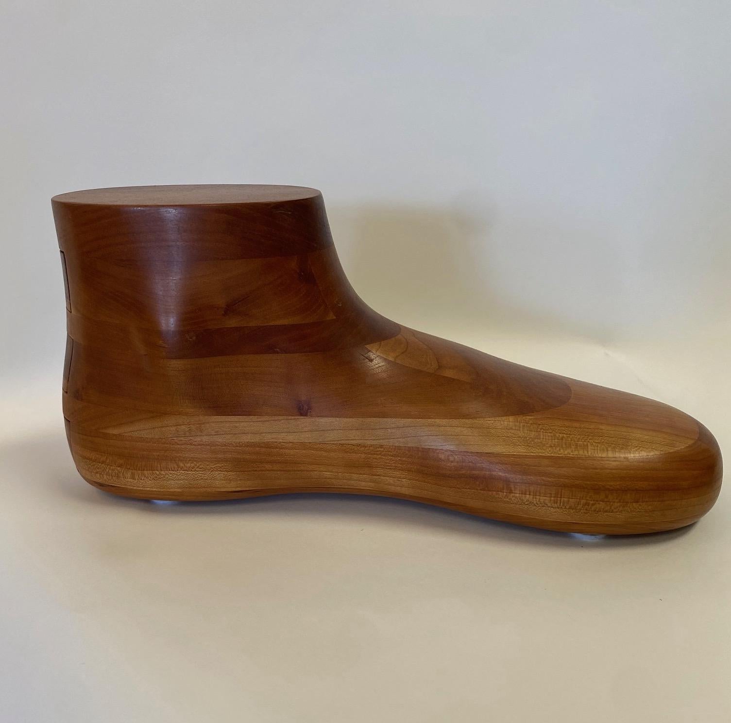 A Gene Sherer Carved Laminated Wood Sculpture Box
Three Drawers with a beautiful original surface
Signed and dated by the artist