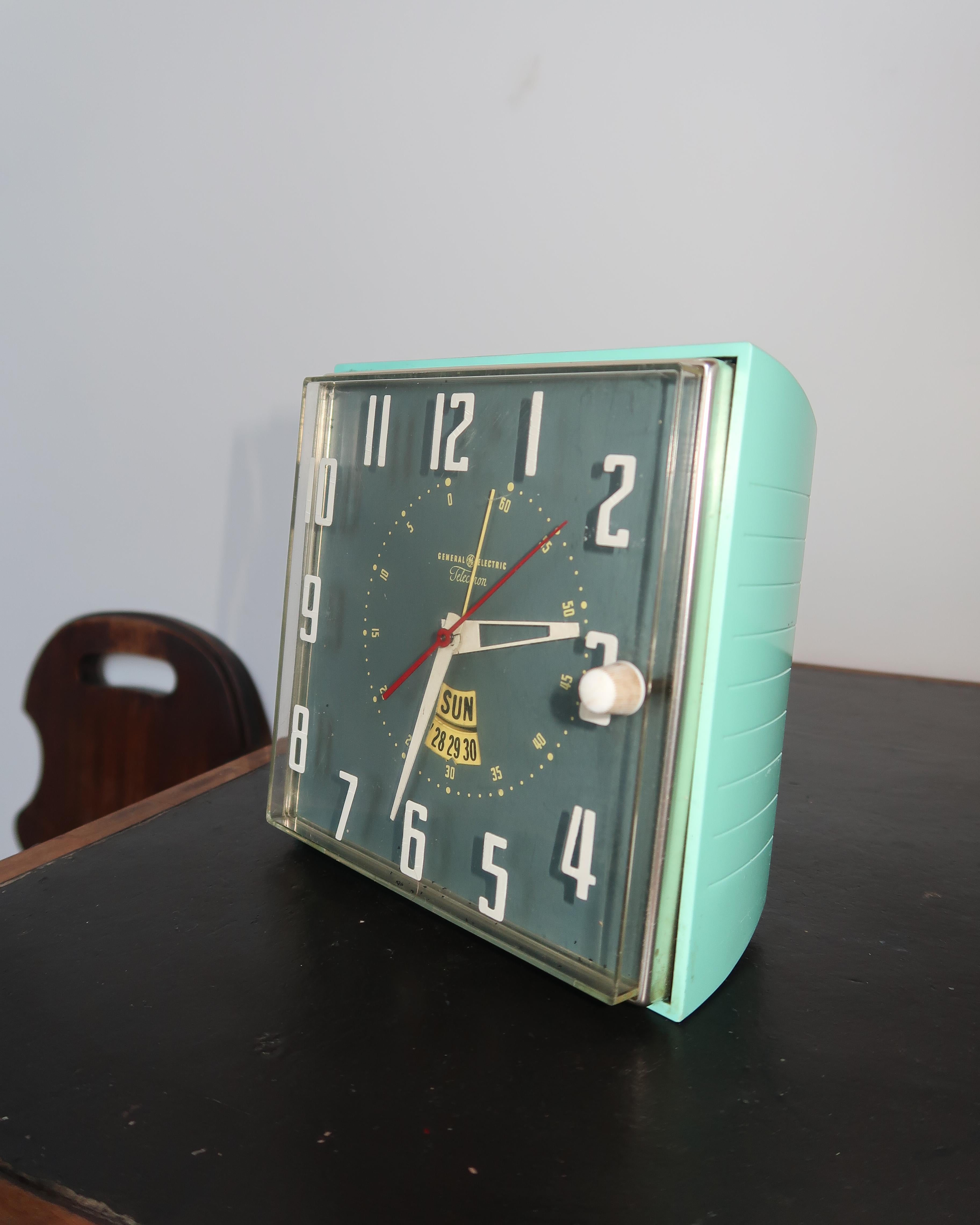 American General Electric GE Telechron Mid-Century Wall Clock For Sale