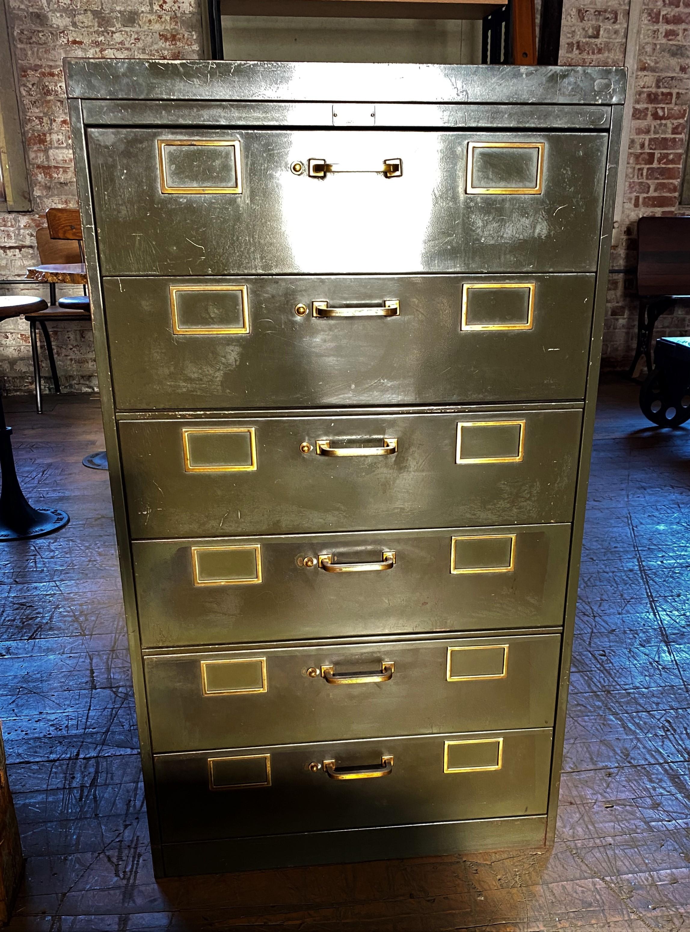 General Fireproofing Co. vintage industrial green 5 drawer cabinet
Overall dimensions: 28