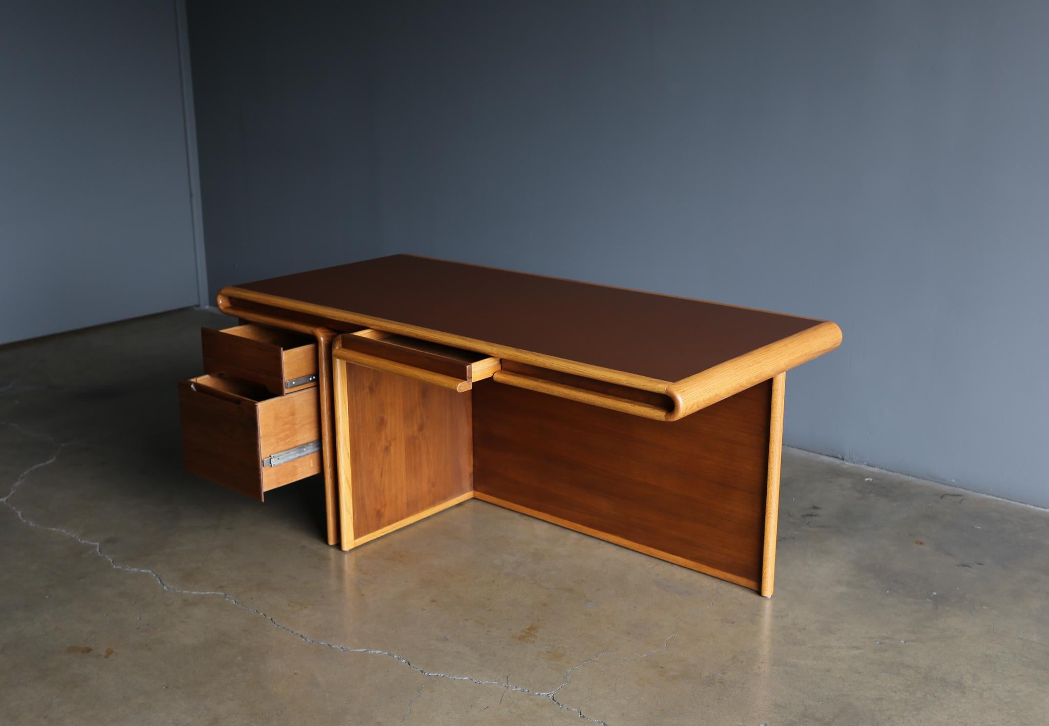 Generation 80 Oak & Walnut Desk, circa 1980 10
