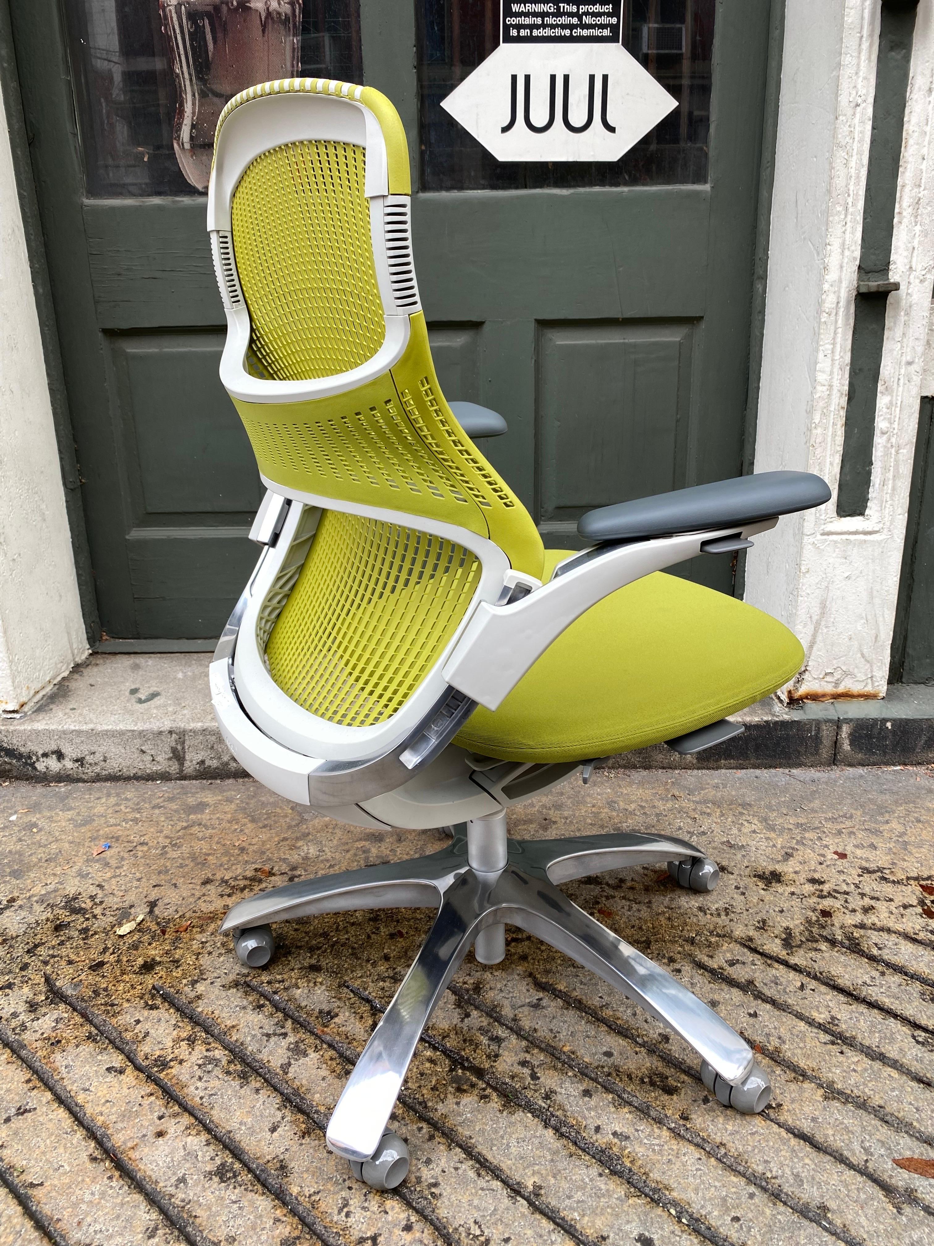 Knoll Generation Task Desk Chair.  Seat adjusts to 17.5 up to 23