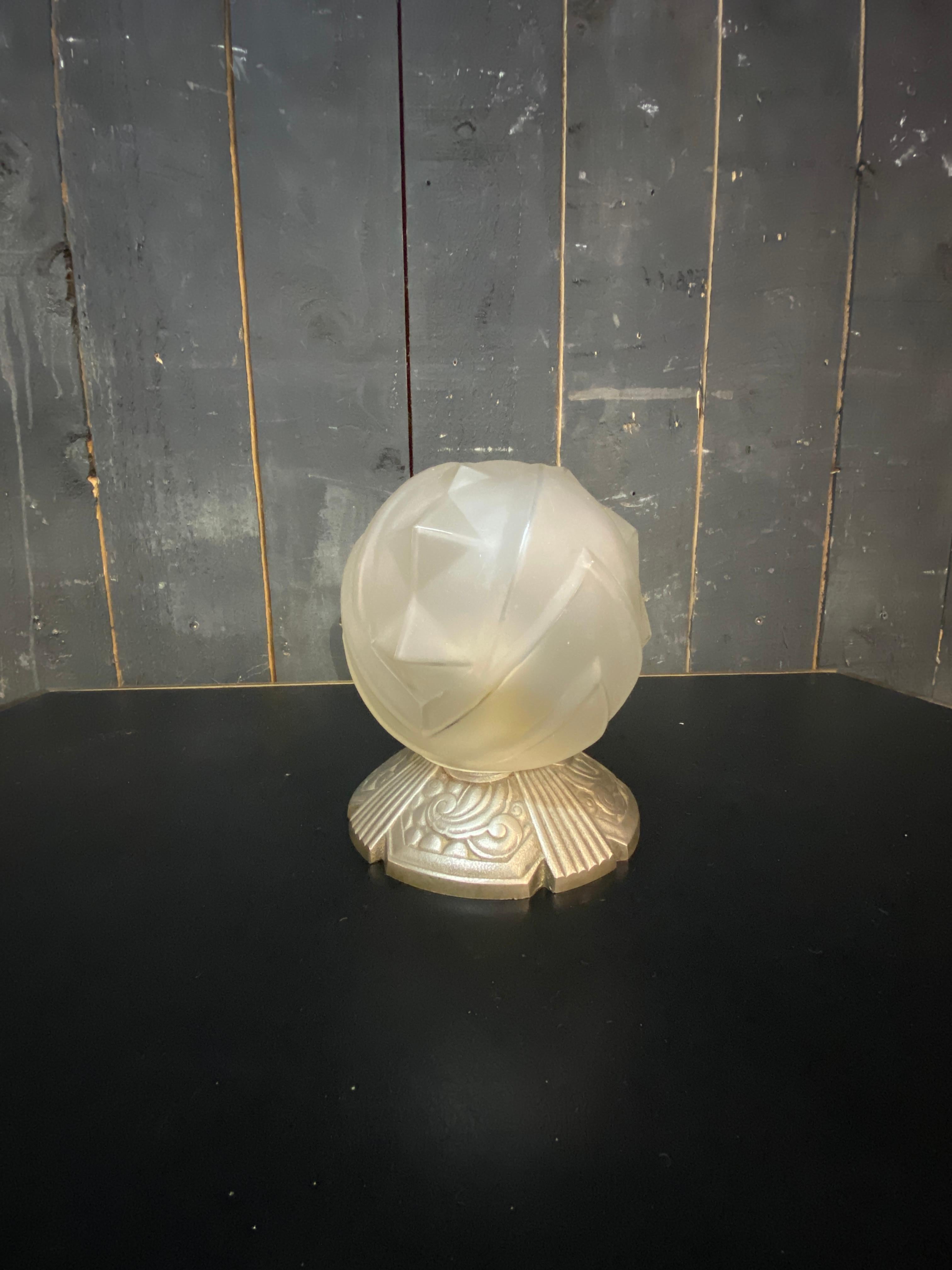 Lampada da tavolo Genet & Michon Art Deco del 1930 circa In condizioni buone in vendita a Mouscron, WHT