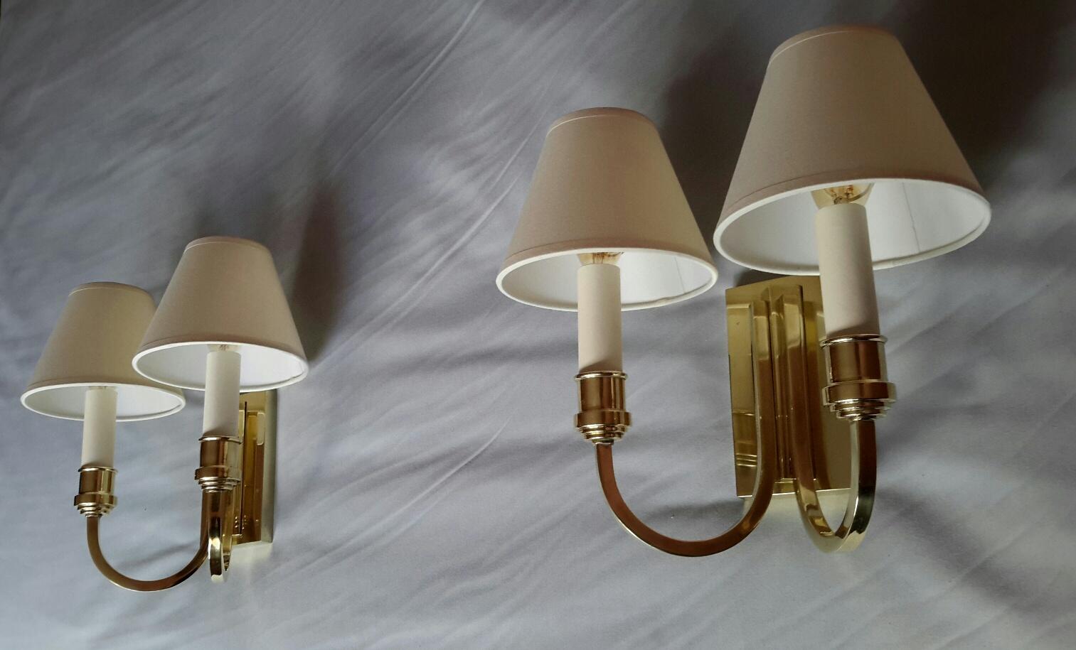 Genet Michon Neoclassical Pair of Gilt Bronze Wall Sconces, France, 1950 In Good Condition In Paris, FR