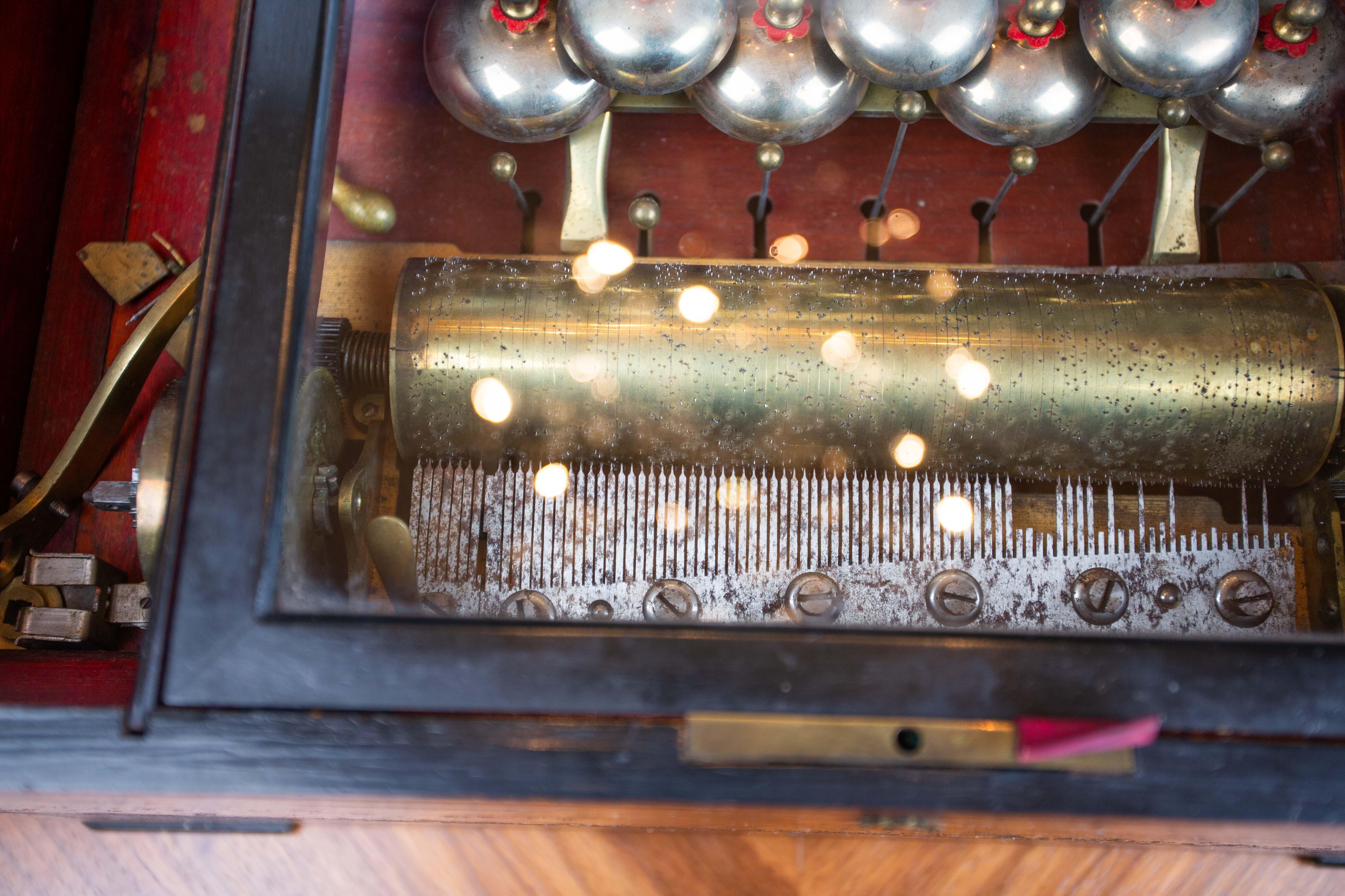 Wood Geneva music box with bells For Sale