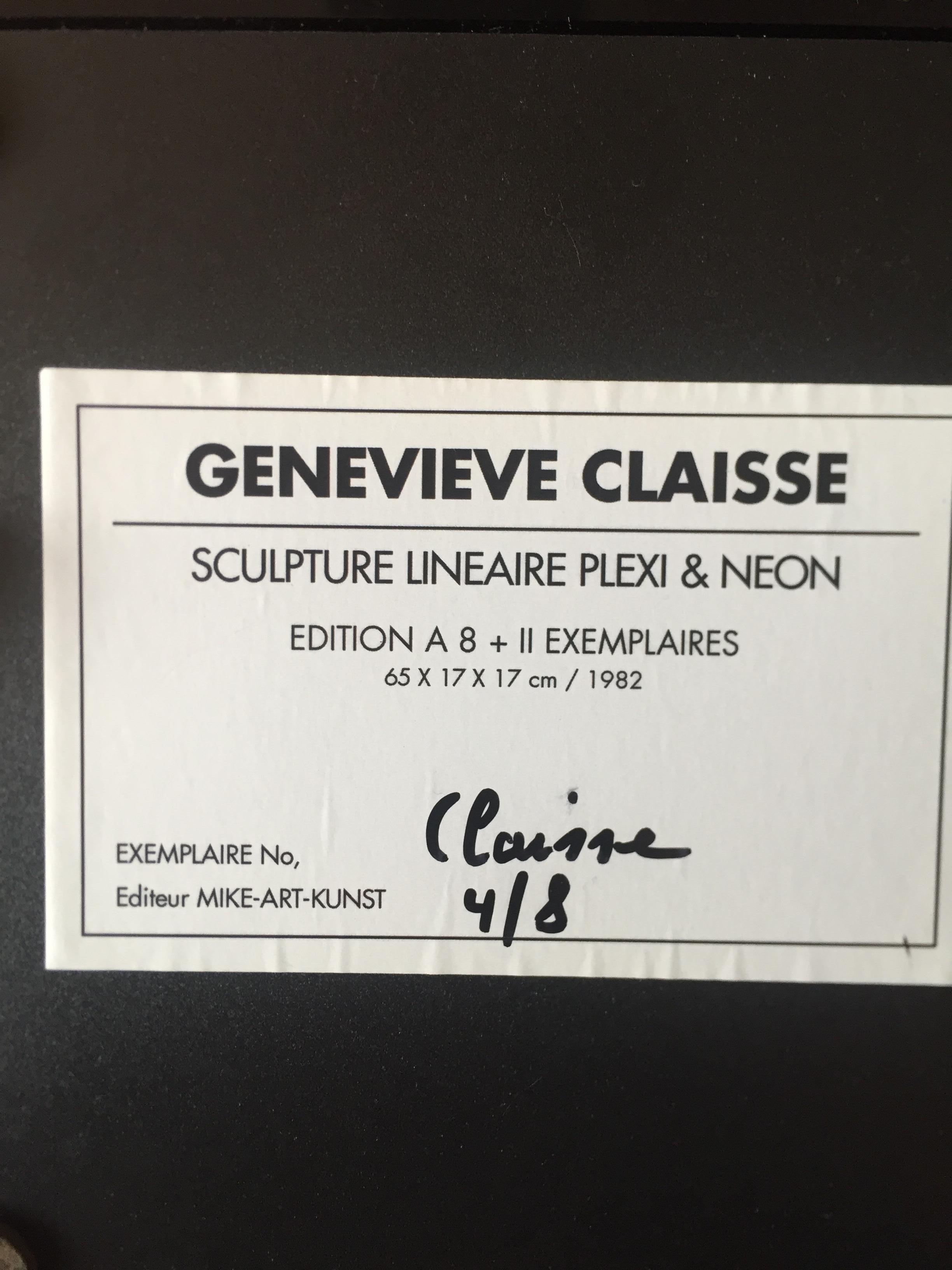 Scultura lineare in plexi e neon in vendita 3