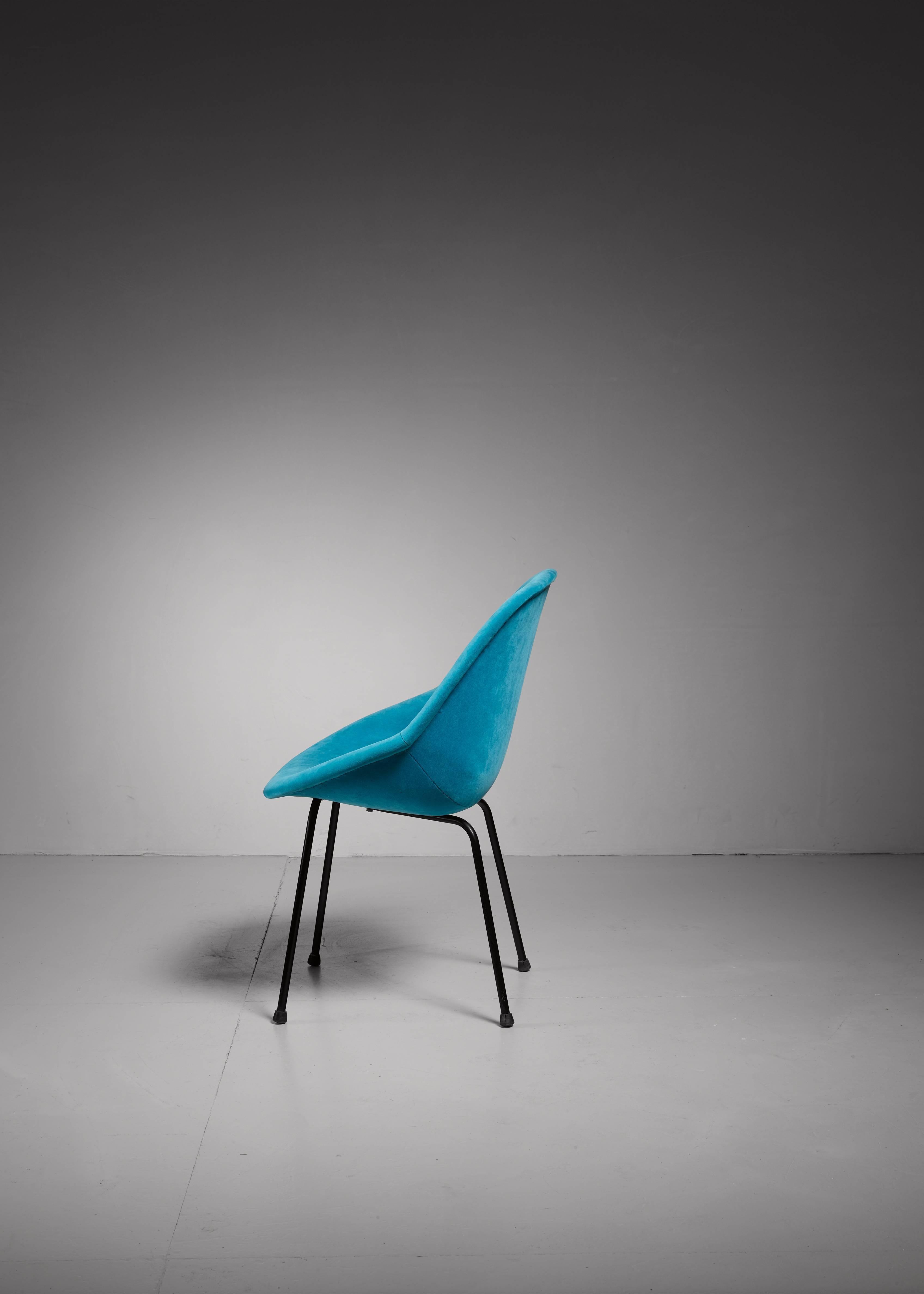 Mid-Century Modern Genevieve Dangles Blue Chair for Burov, France, 1950s For Sale