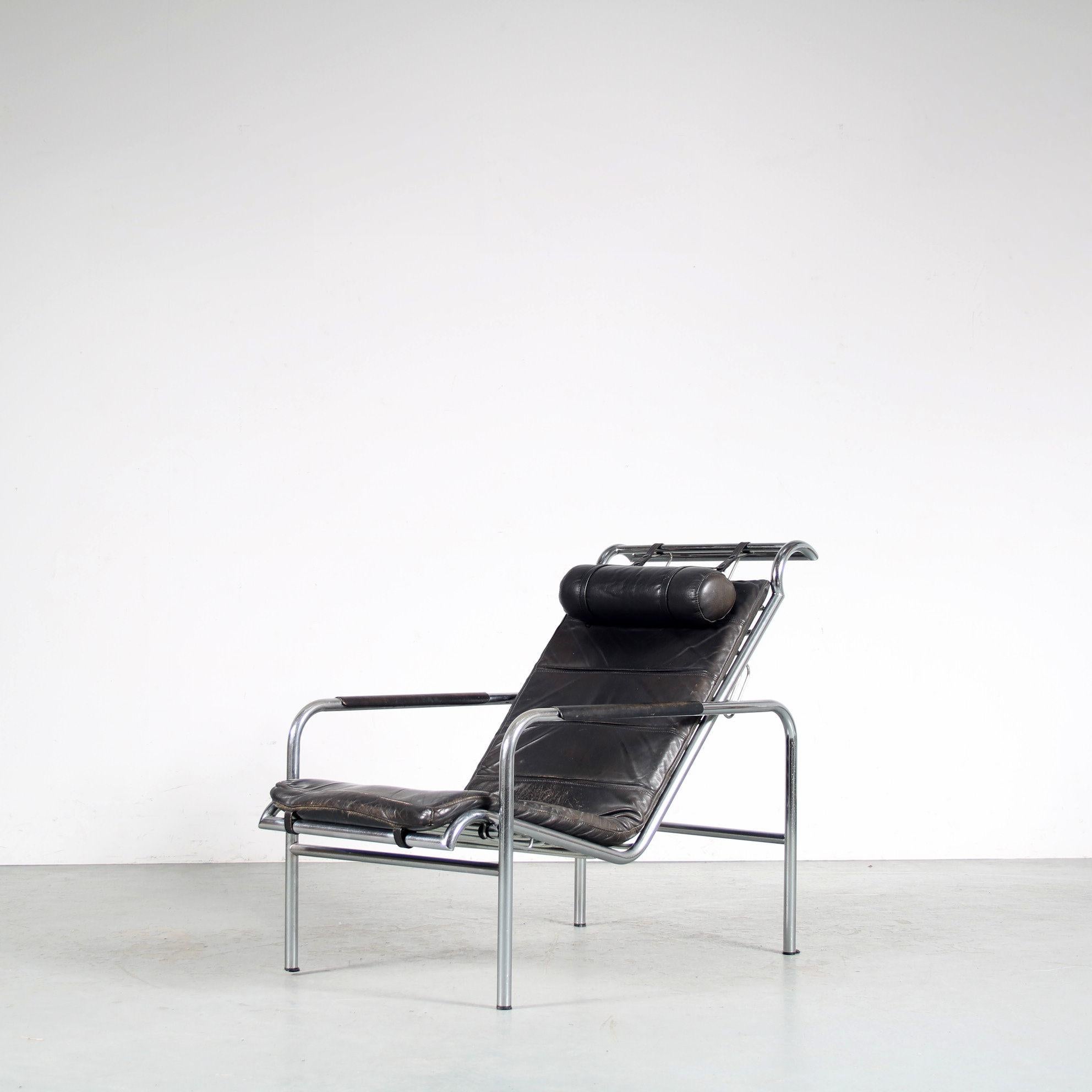 Italian “Genni” Chair by Gabriele Mucchi for Zanotta, Italy, 1980 For Sale