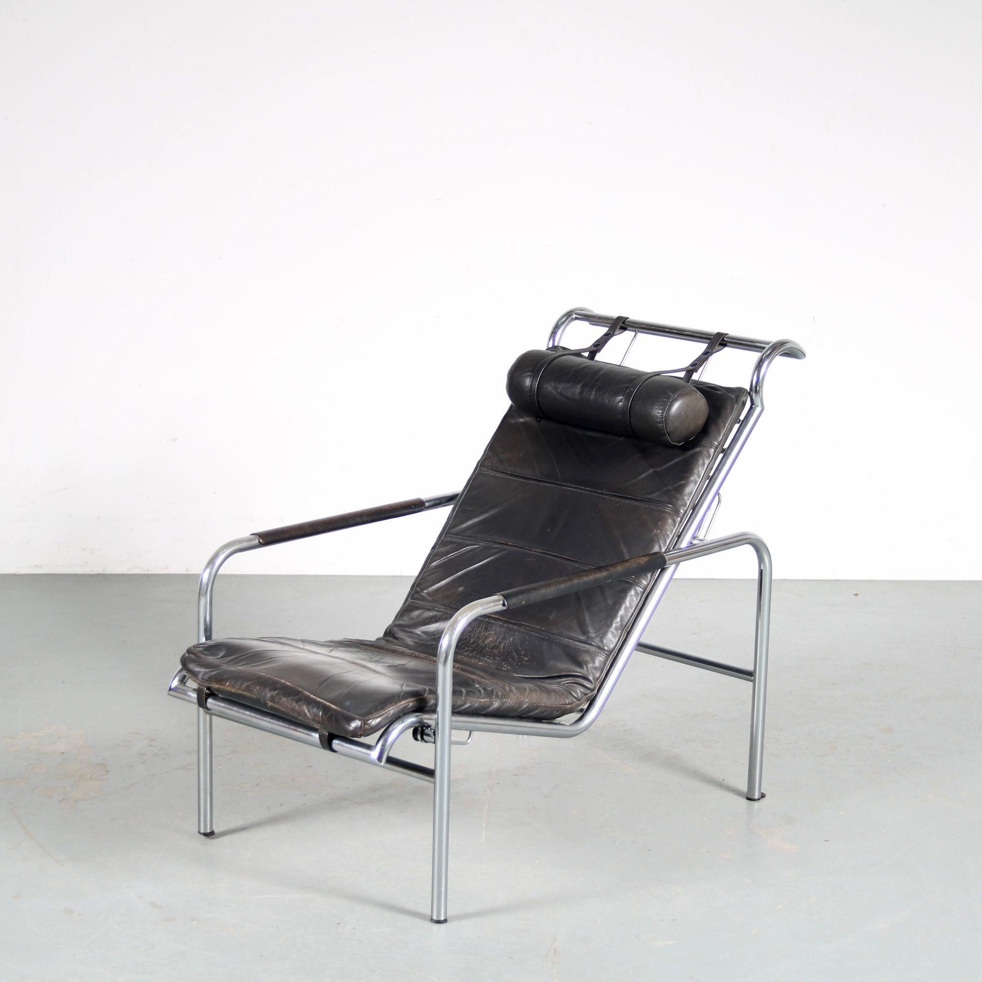 “Genni” Chair by Gabriele Mucchi for Zanotta, Italy, 1980 In Good Condition For Sale In Amsterdam, NL