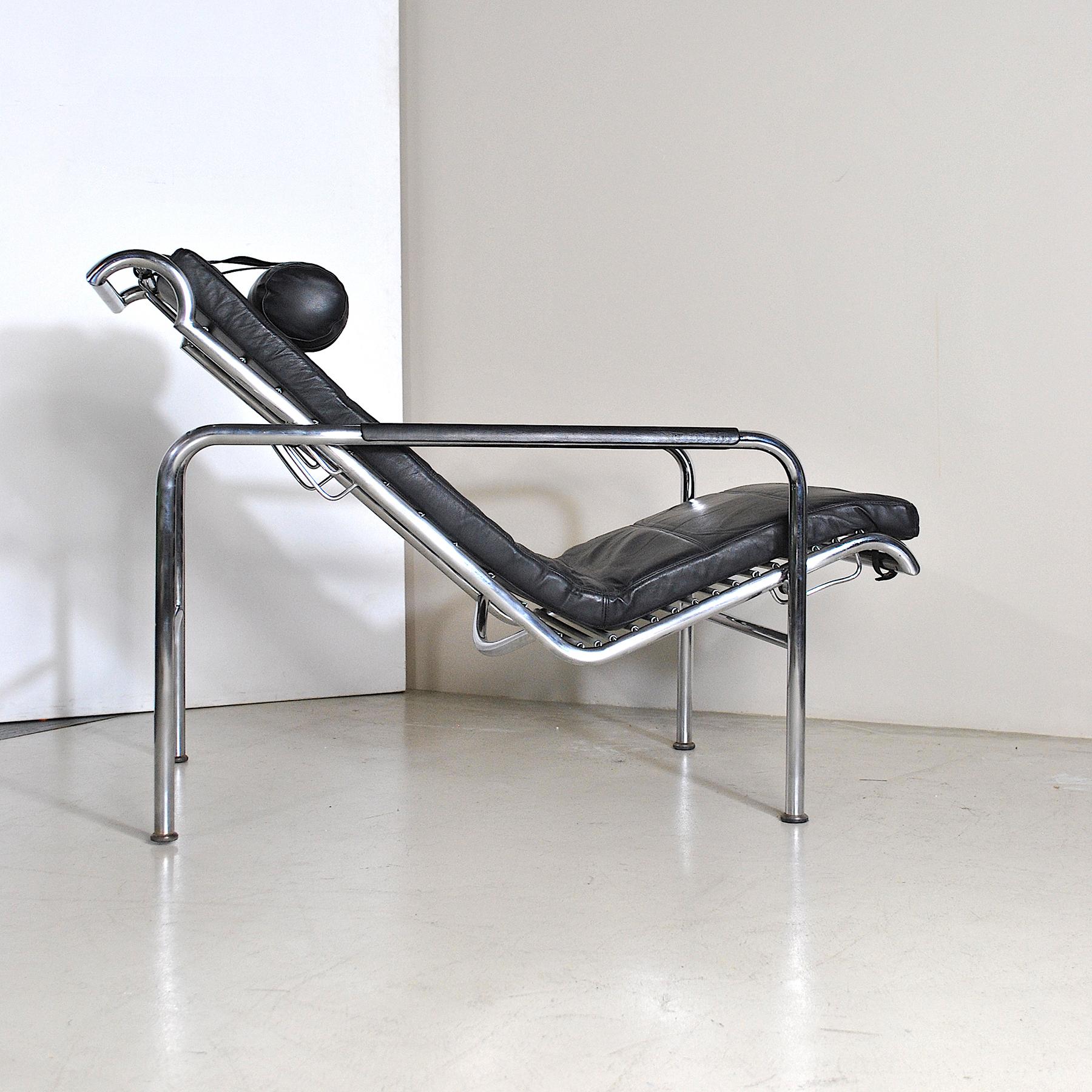 Genni Model Armchair for Zanotta In Good Condition In bari, IT