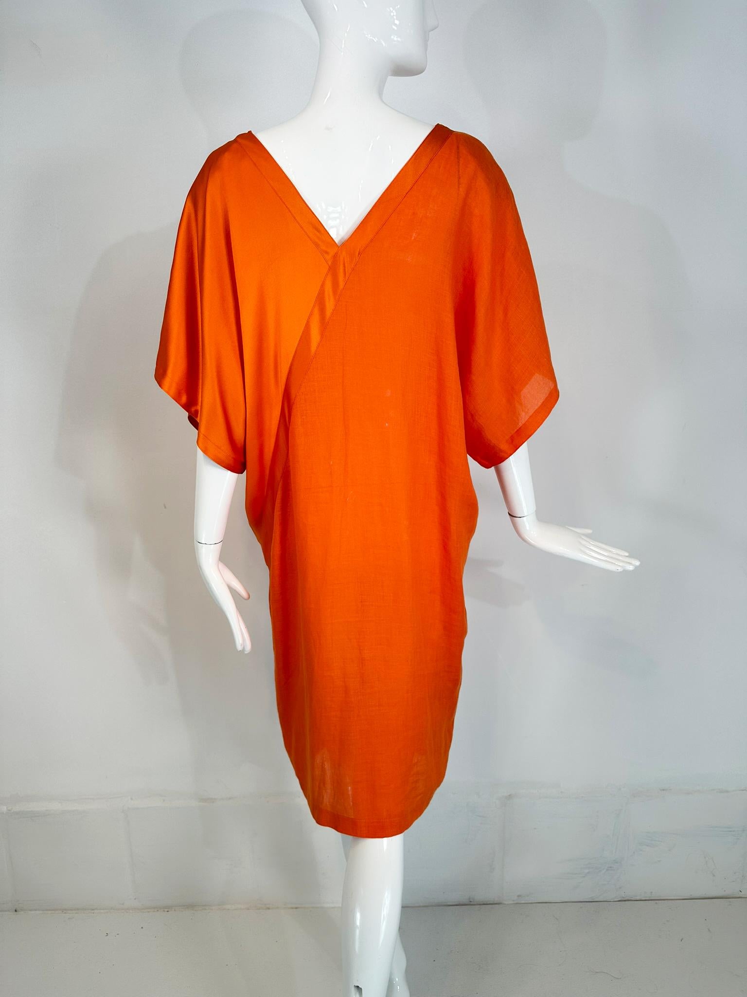 Genny 1990s Mandarin Orange Linen & Silk Kimono Sleeve Sac Dress For Sale 4