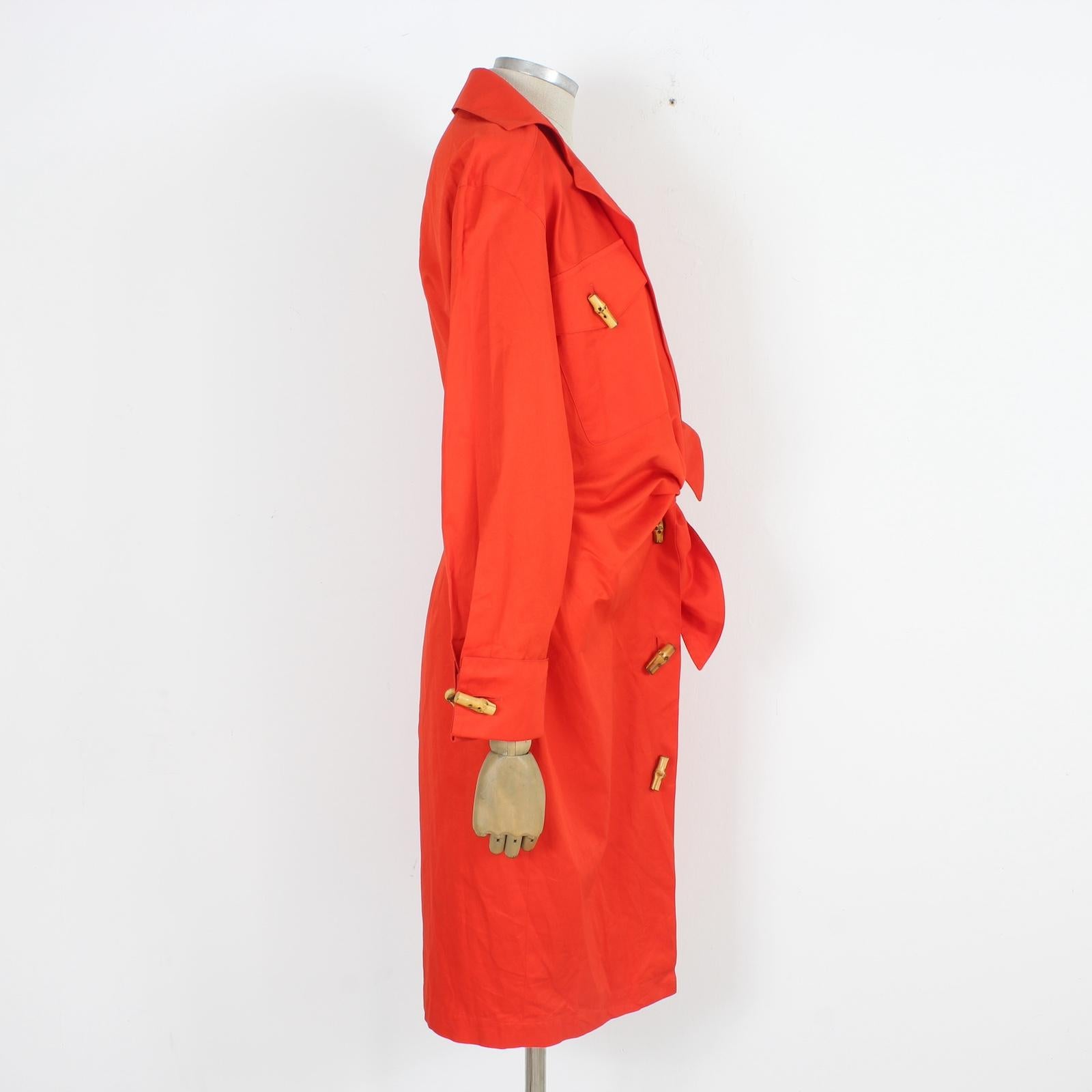 Genny Red Cotton Frog Button Cocktail Dress 1990s In Excellent Condition For Sale In Brindisi, Bt