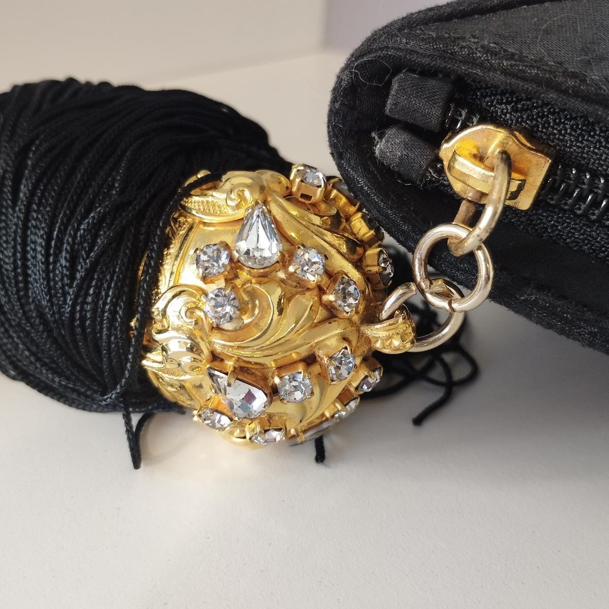 Genny Vintage Pochette In Good Condition For Sale In Gazzaniga (BG), IT