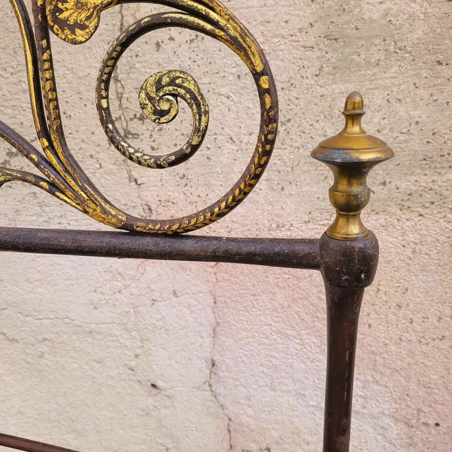 Genoese Bed In Painted Iron, Width 145cm, Early 19th Century For Sale 5