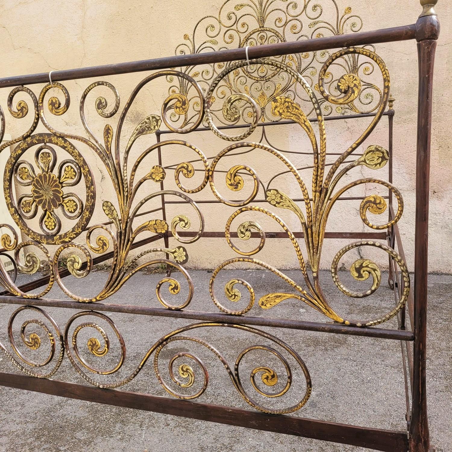 Genoese Bed In Painted Iron, Width 145cm, Early 19th Century For Sale 10