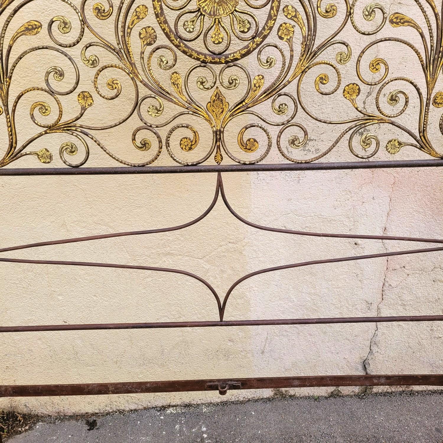 Genoese Bed In Painted Iron, Width 145cm, Early 19th Century For Sale 3
