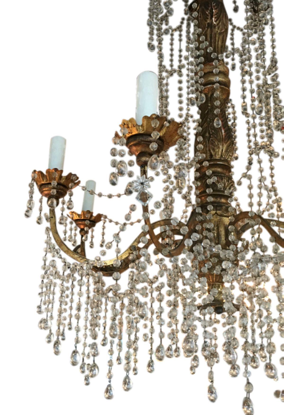 Genovese Giltwood Chandelier In Good Condition In Houston, TX