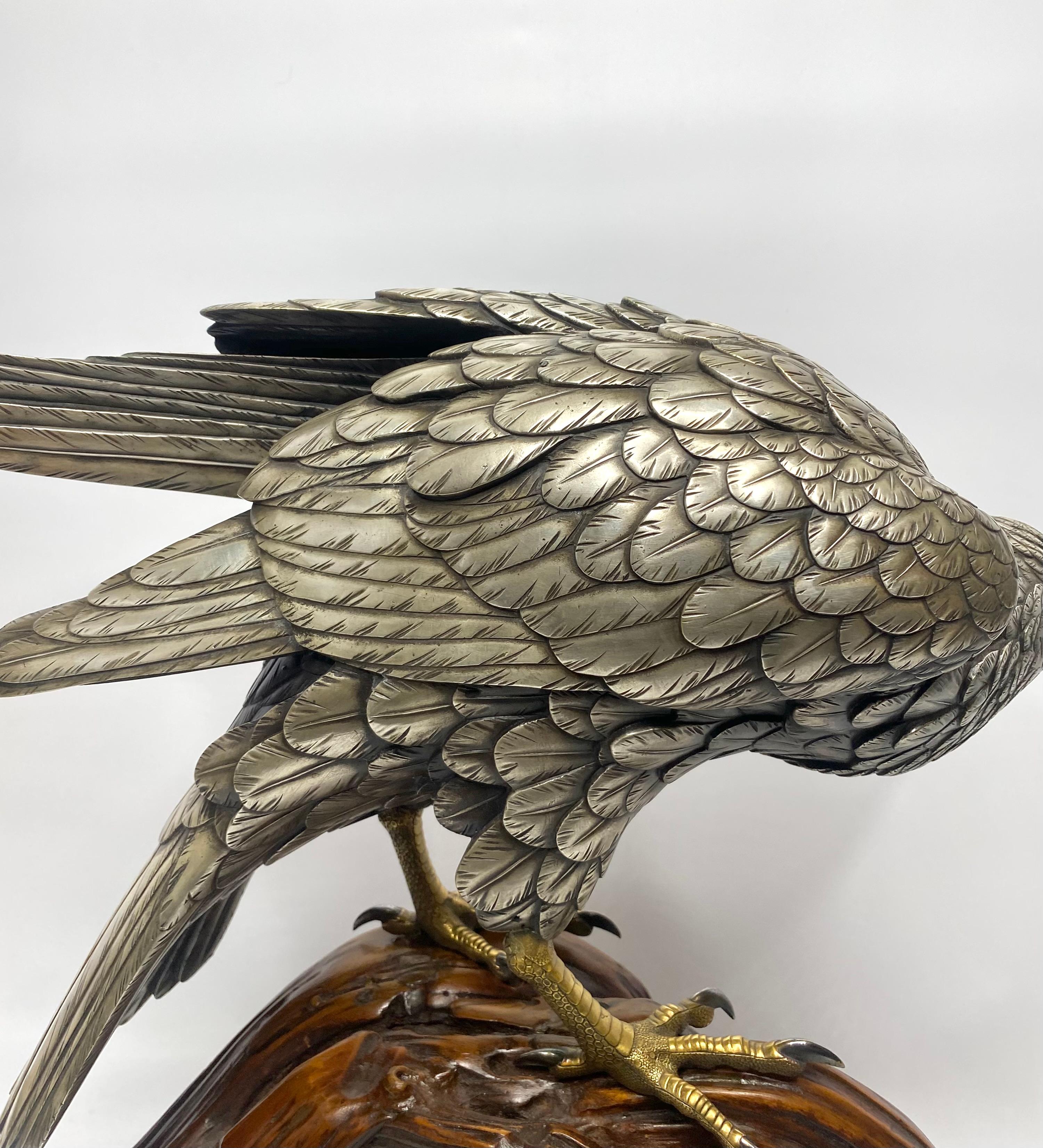 Genryusai Seiya Silvered Bronze Sea Eagle Okimono, Japan, Meiji Period 4