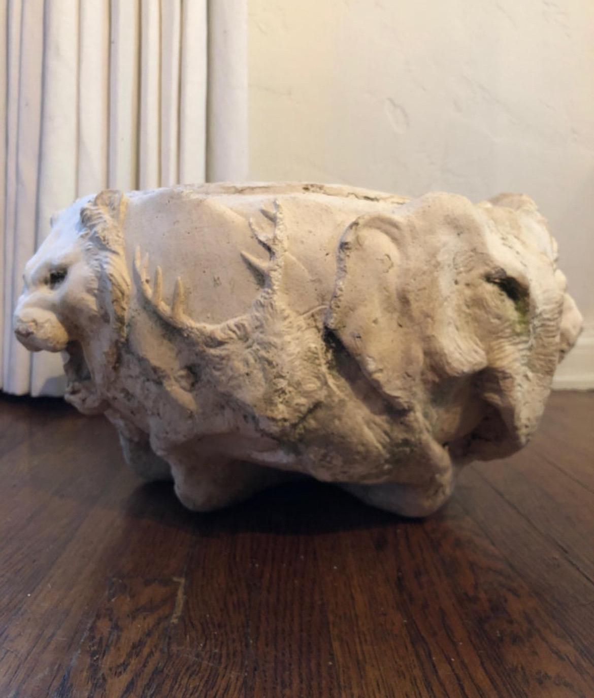 Meiji Jardinière/ Jardinière de style Genryusai Seiya en pierre - Animaux zoomorphes avec lion en vente
