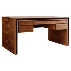 Scrivania Gentile Brown Walnut Wood con cassetti di Dale Italia