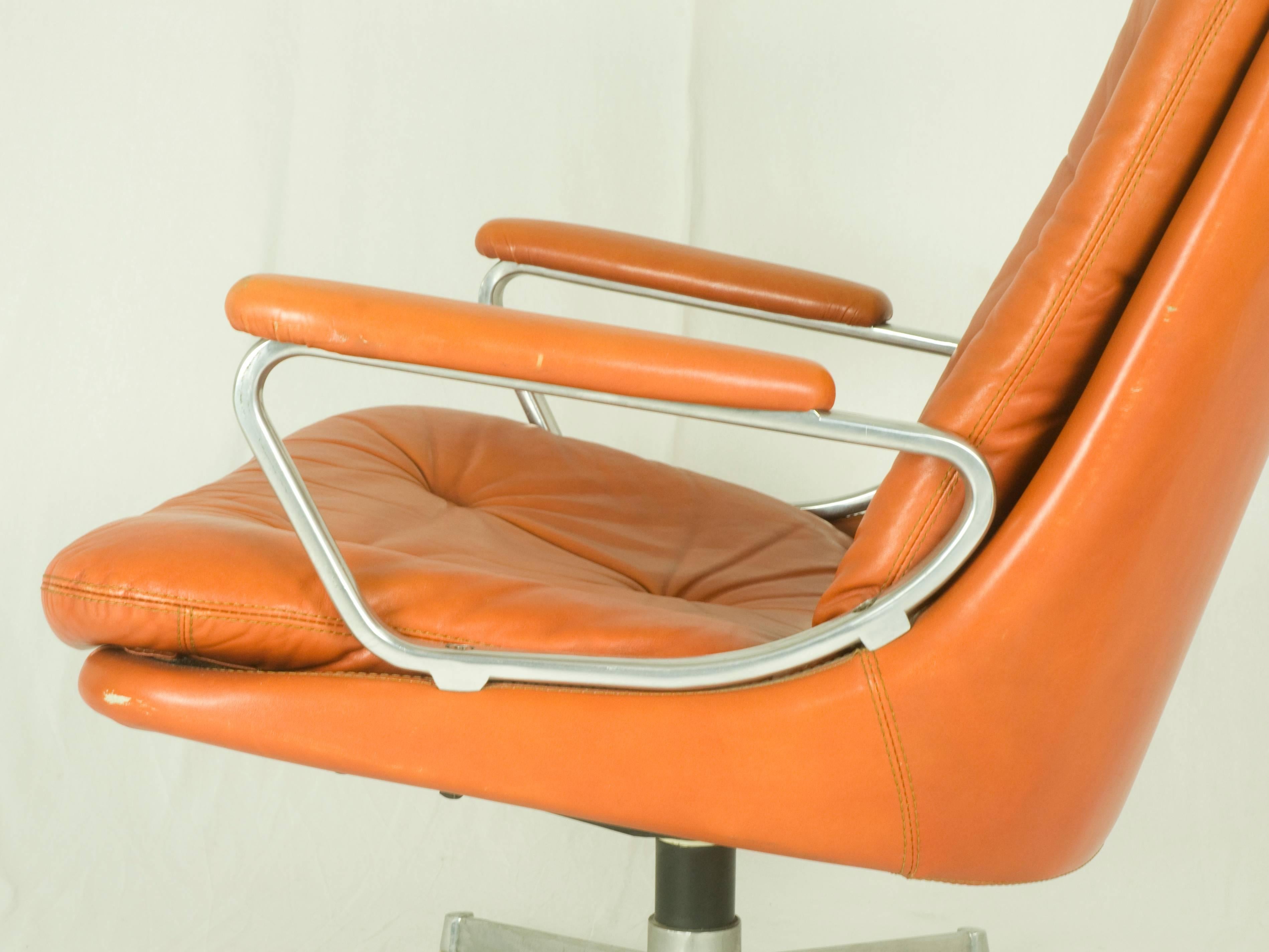Plastic Gentilina Leather Lounge Chairs by André Vandenbeuck for Strässle, 1960s, Pair For Sale