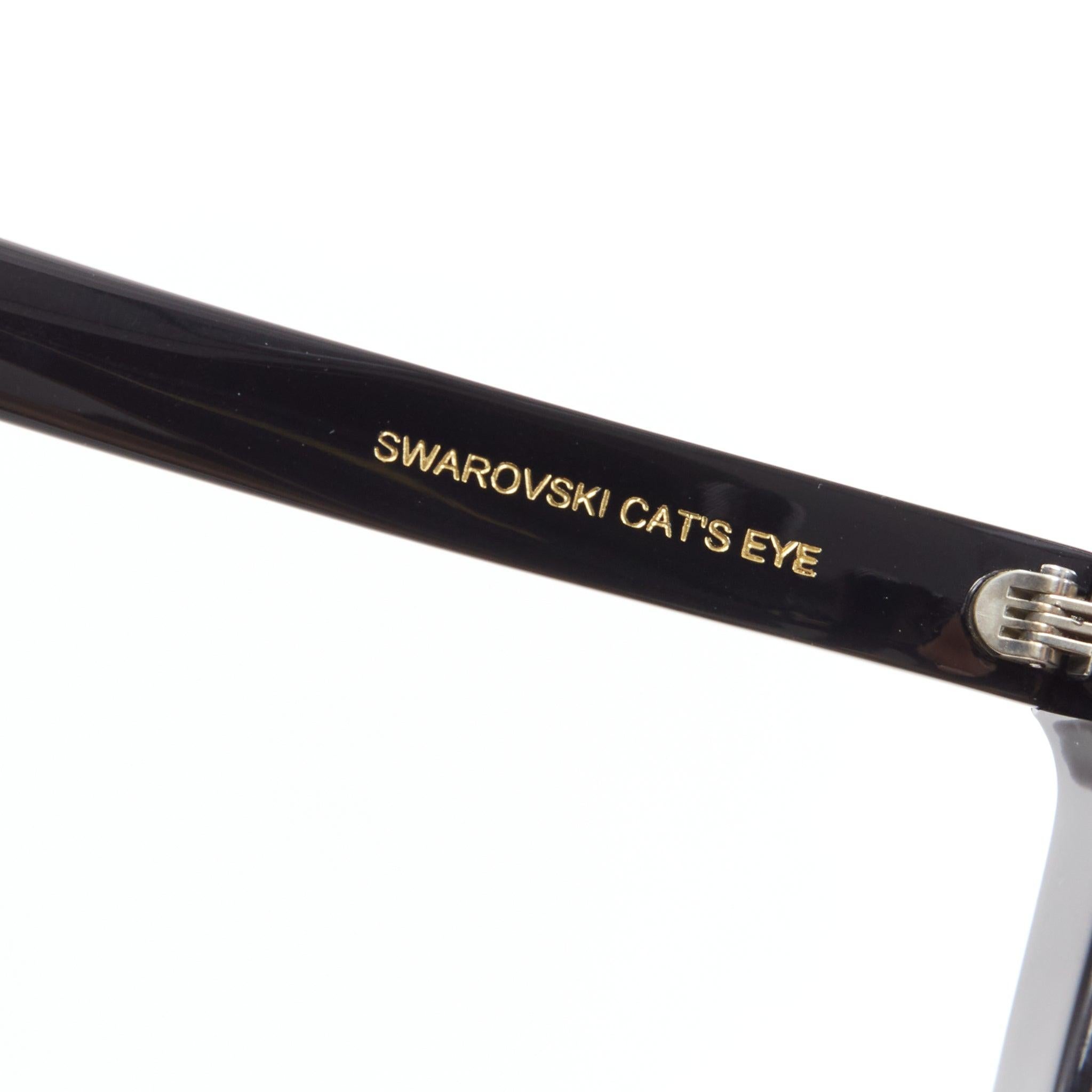 GENTLE MONSTER Lunettes de soleil Pushbutton Swarovski Cat Eye en cristal noir en vente 4