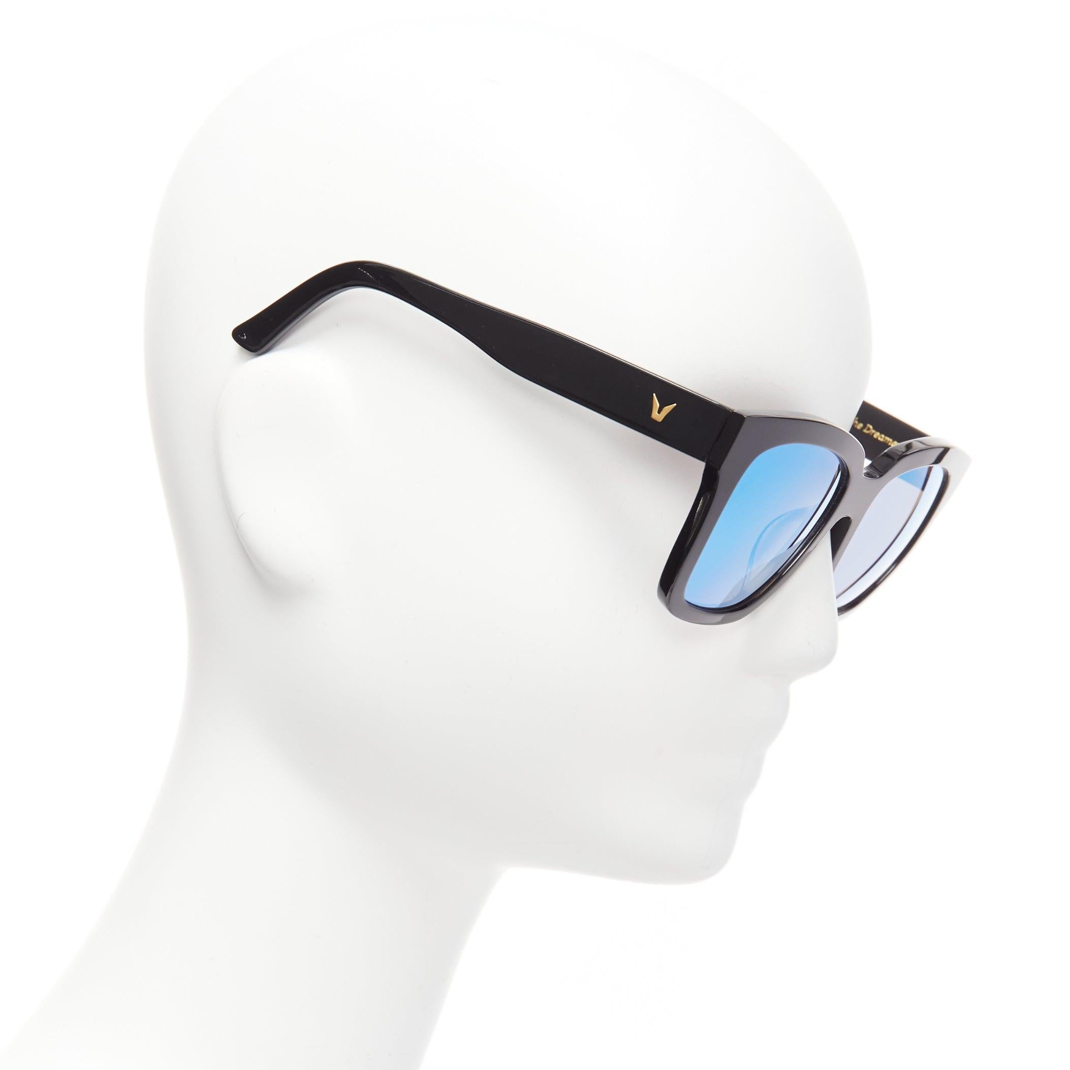 GENTLE MONSTER The Dreamer black frame reflective blue lens oversized sunglasses
Reference: NKLL/A00075
Brand: Gentle Monster
Model: The Dreamer
Material: Plastic
Color: Black, Blue
Pattern: Solid
Made in: China

CONDITION:
Condition: Excellent,