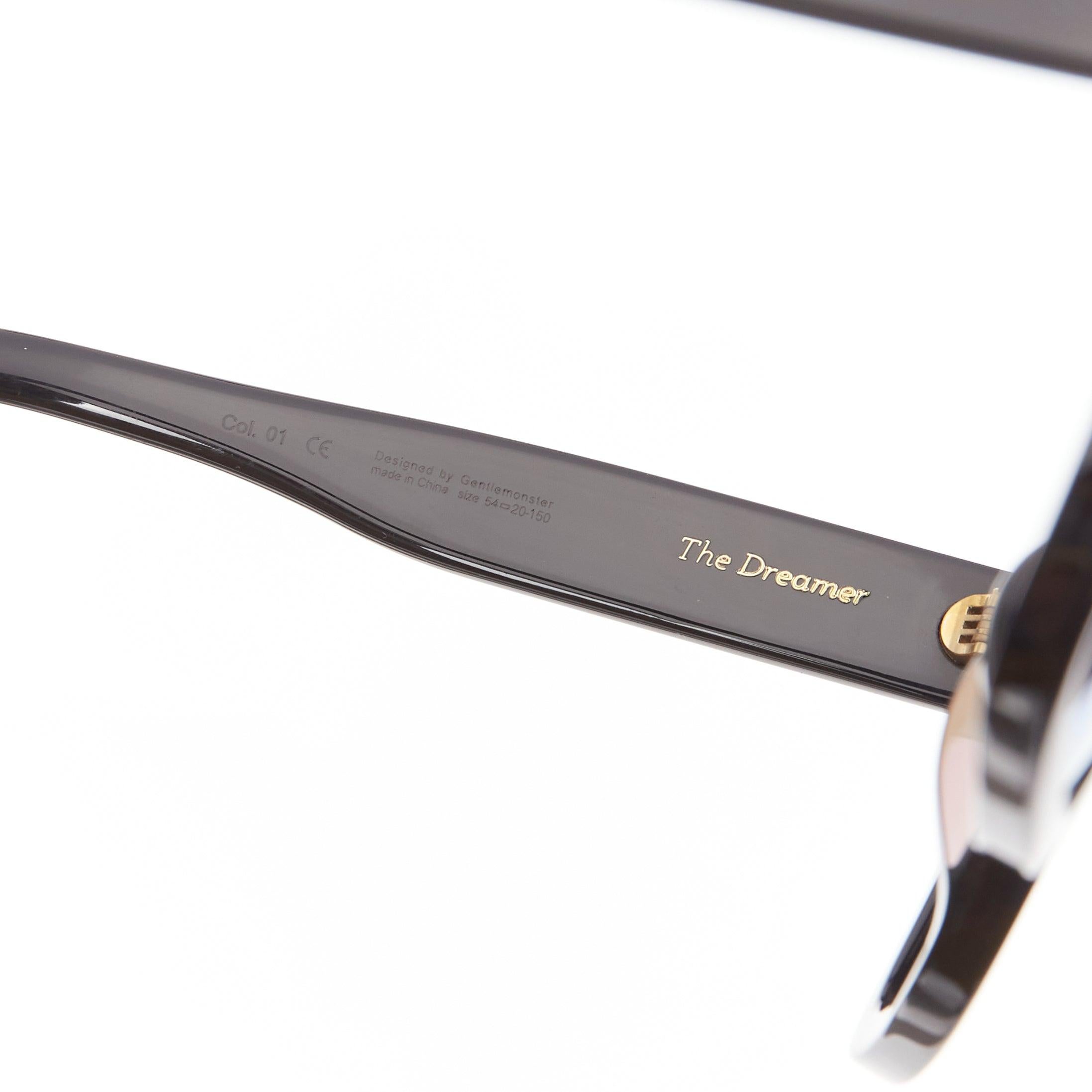 GENTLE MONSTER The Dreamer Übergroße Sonnenbrille mit schwarzem Rahmen und reflektierendem blauem Linsen im Angebot 5