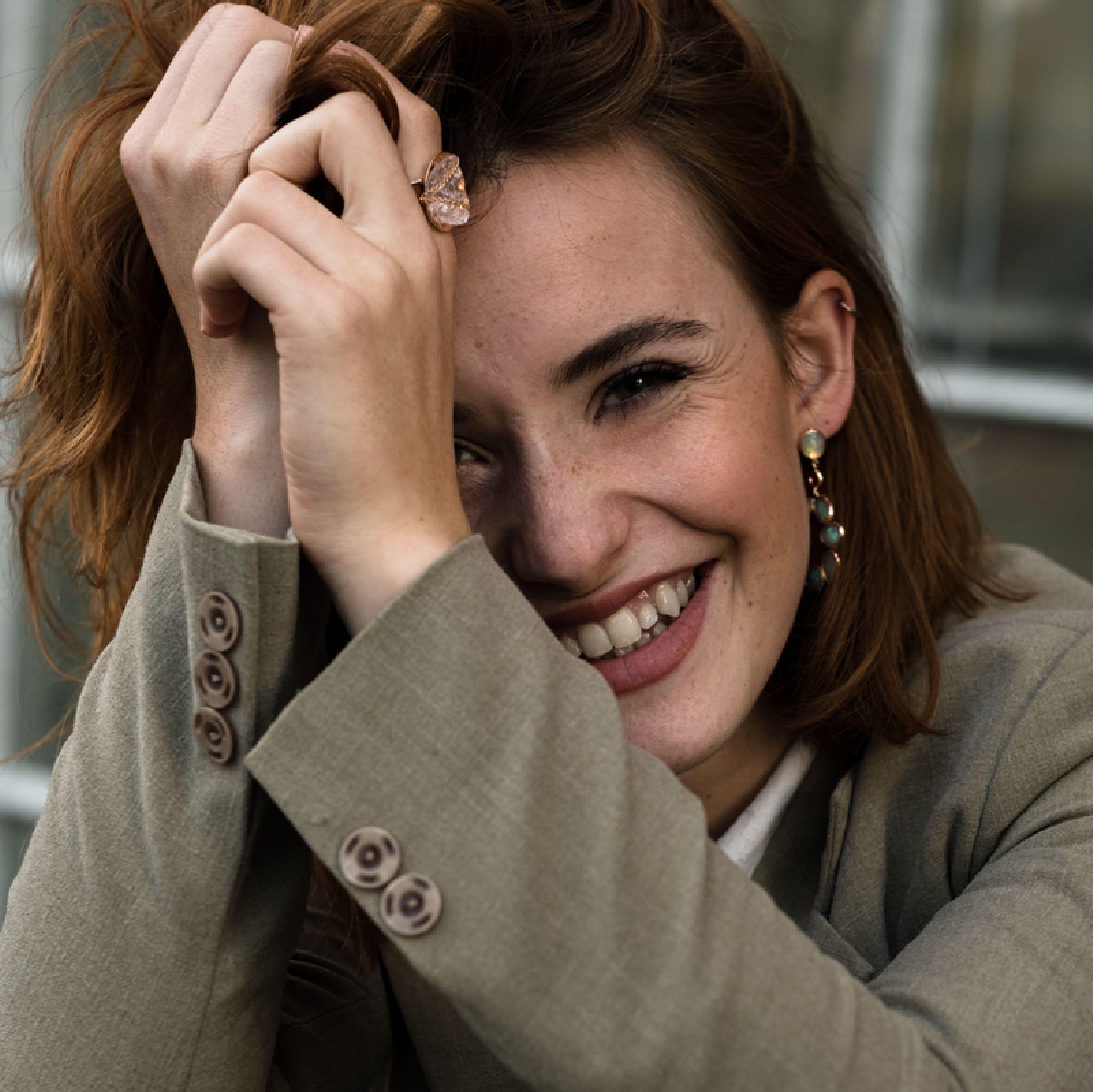 Este es el suave anillo de morganita en bruto de mi serie 
