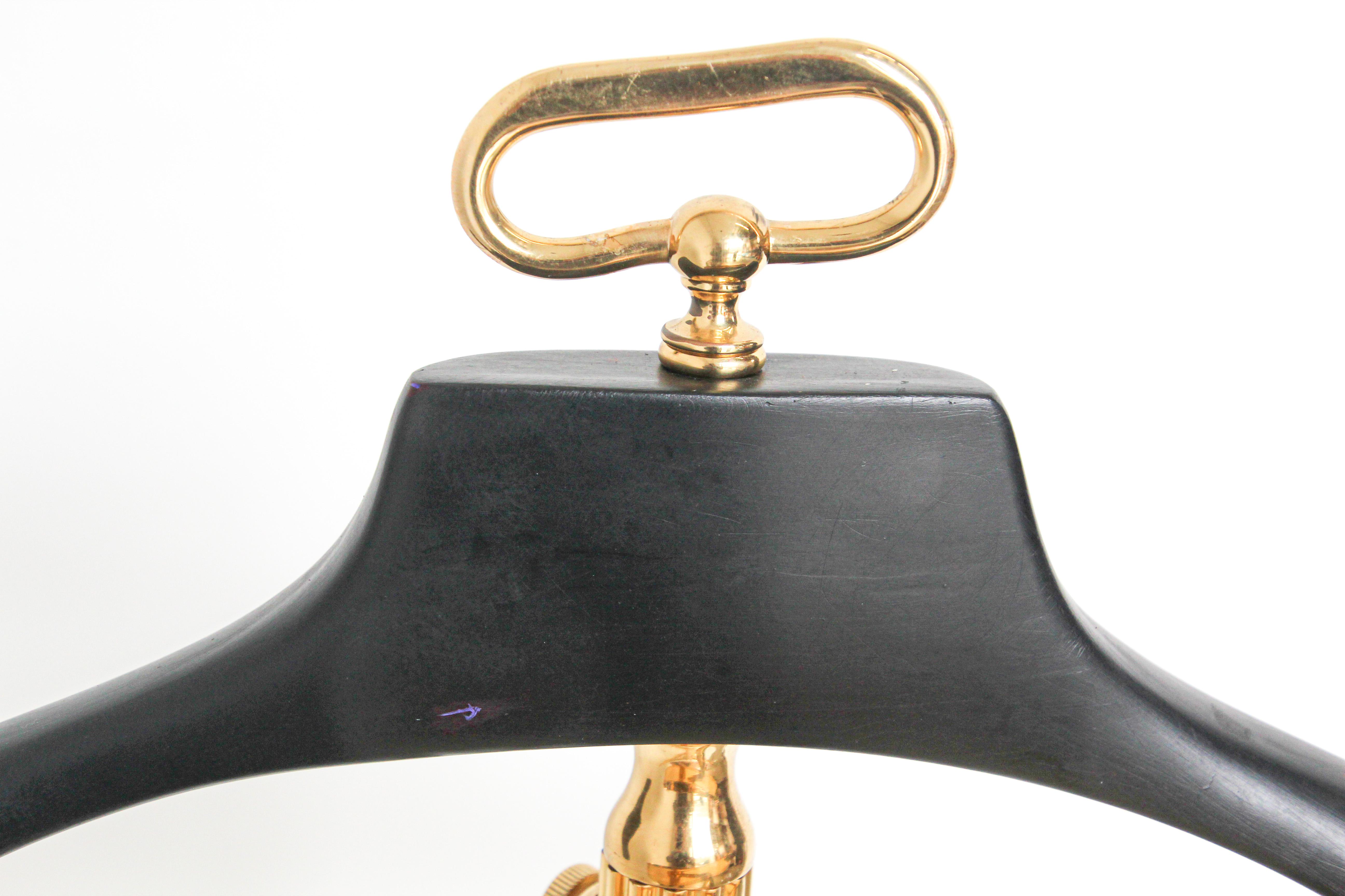 Gentleman Elegant Brass Valet Maison Jansen Made in Italy 11