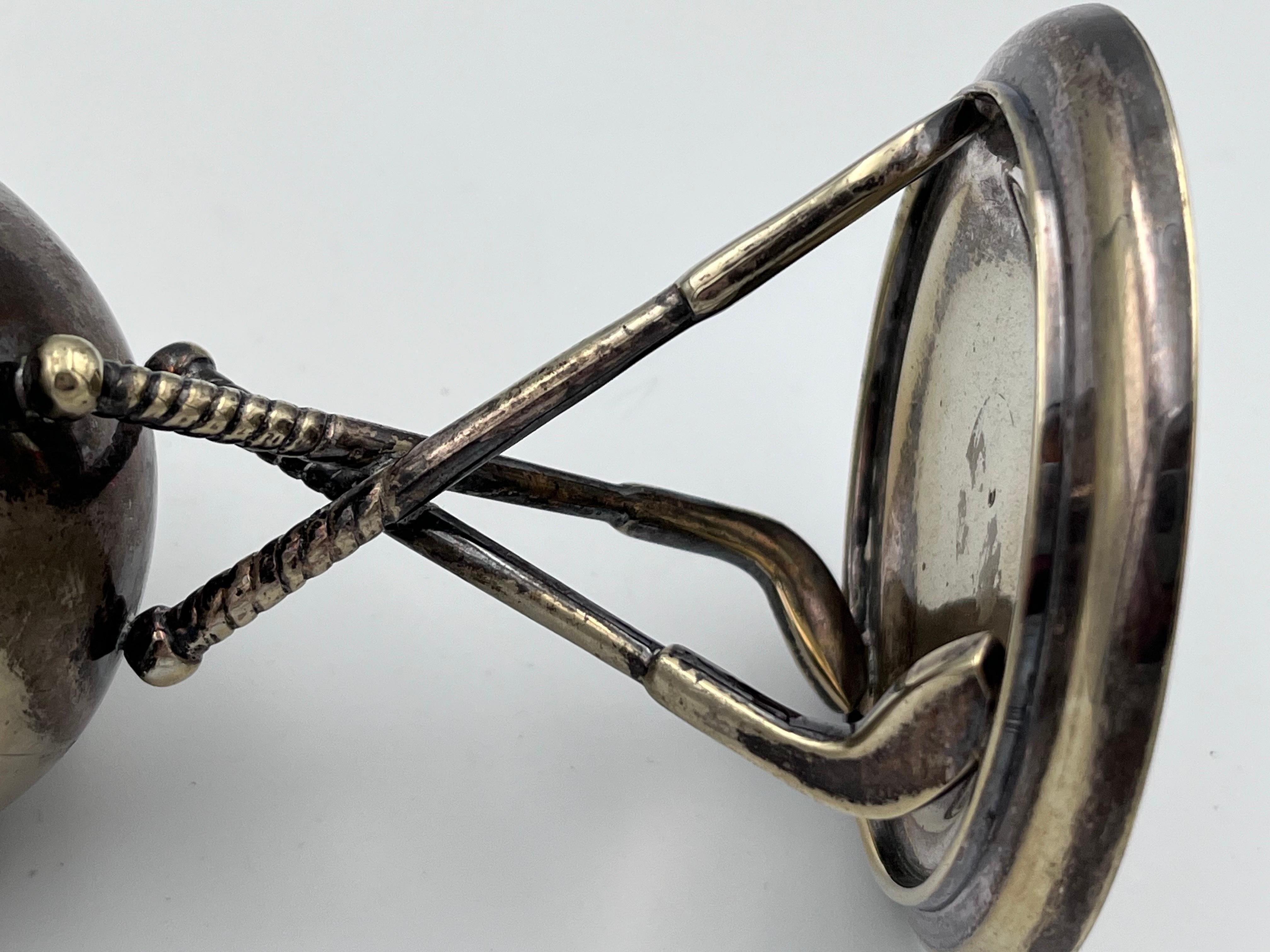 Cendrier à 3 clubs de golf en métal argenté de style Art Déco anglais des années 30 en vente 2