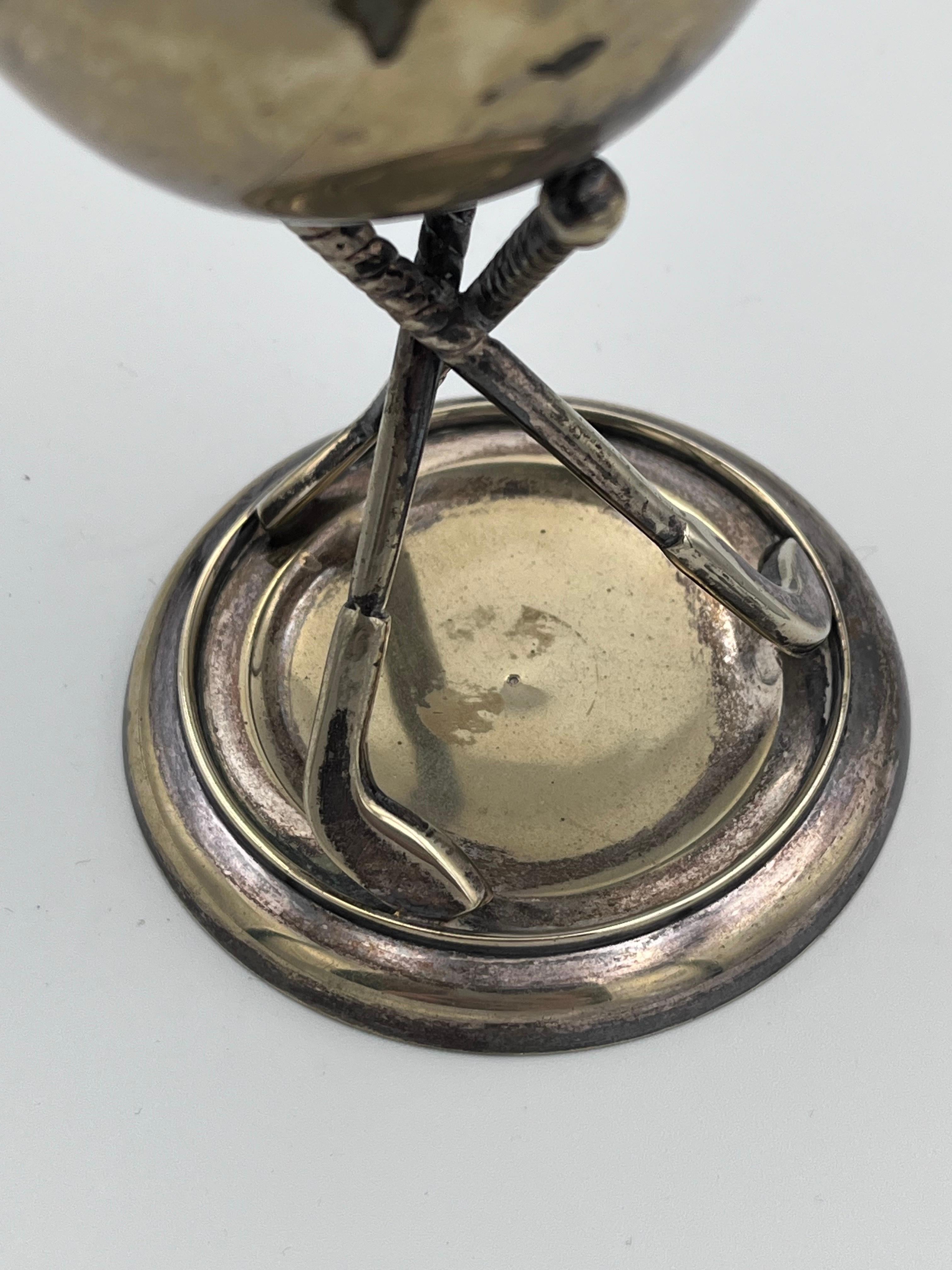 Cendrier à 3 clubs de golf en métal argenté de style Art Déco anglais des années 30 en vente 3