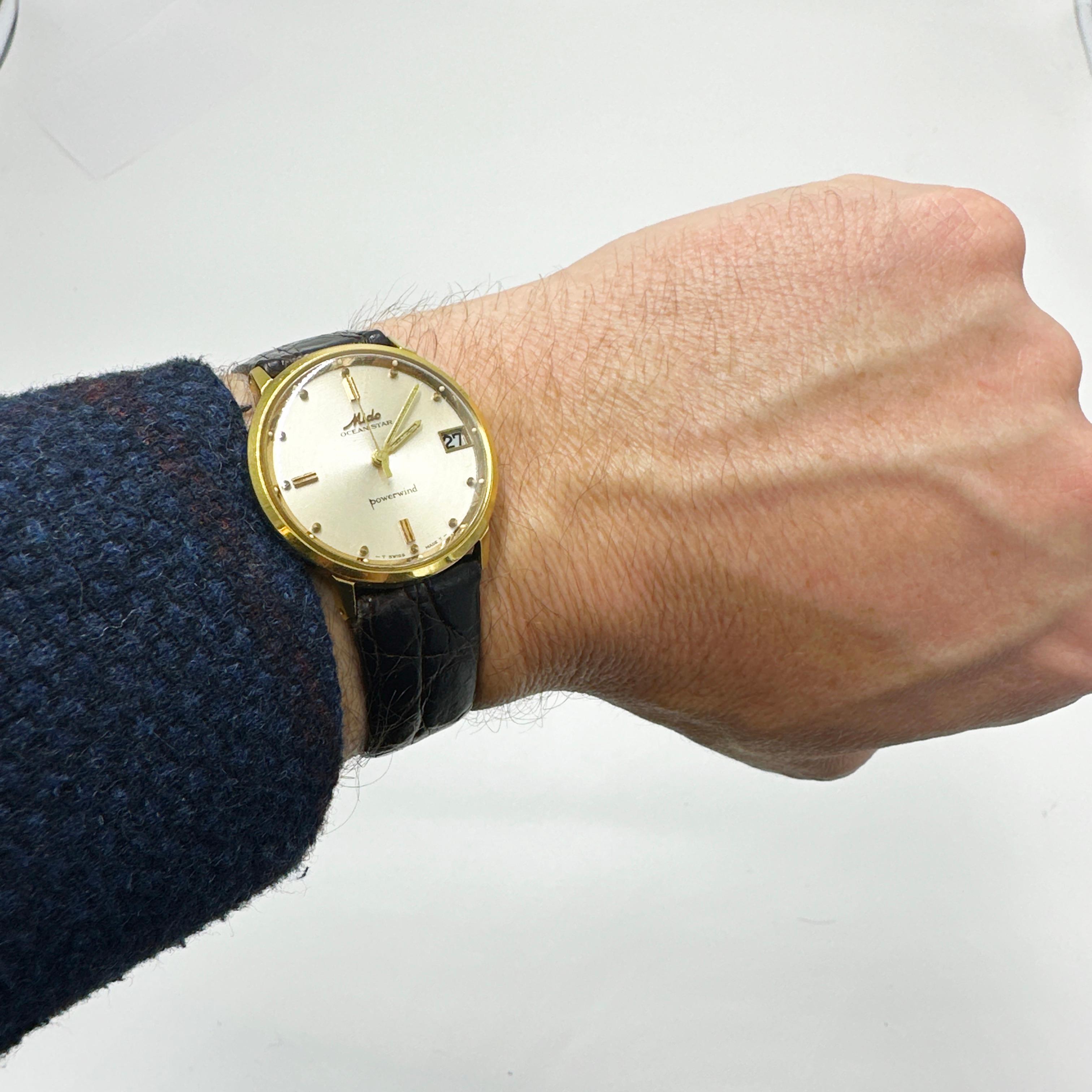 Gentlemen's 1960s MIDO Ocean Star Powerwind Vintage Swiss Automatic Watch. For Sale 3