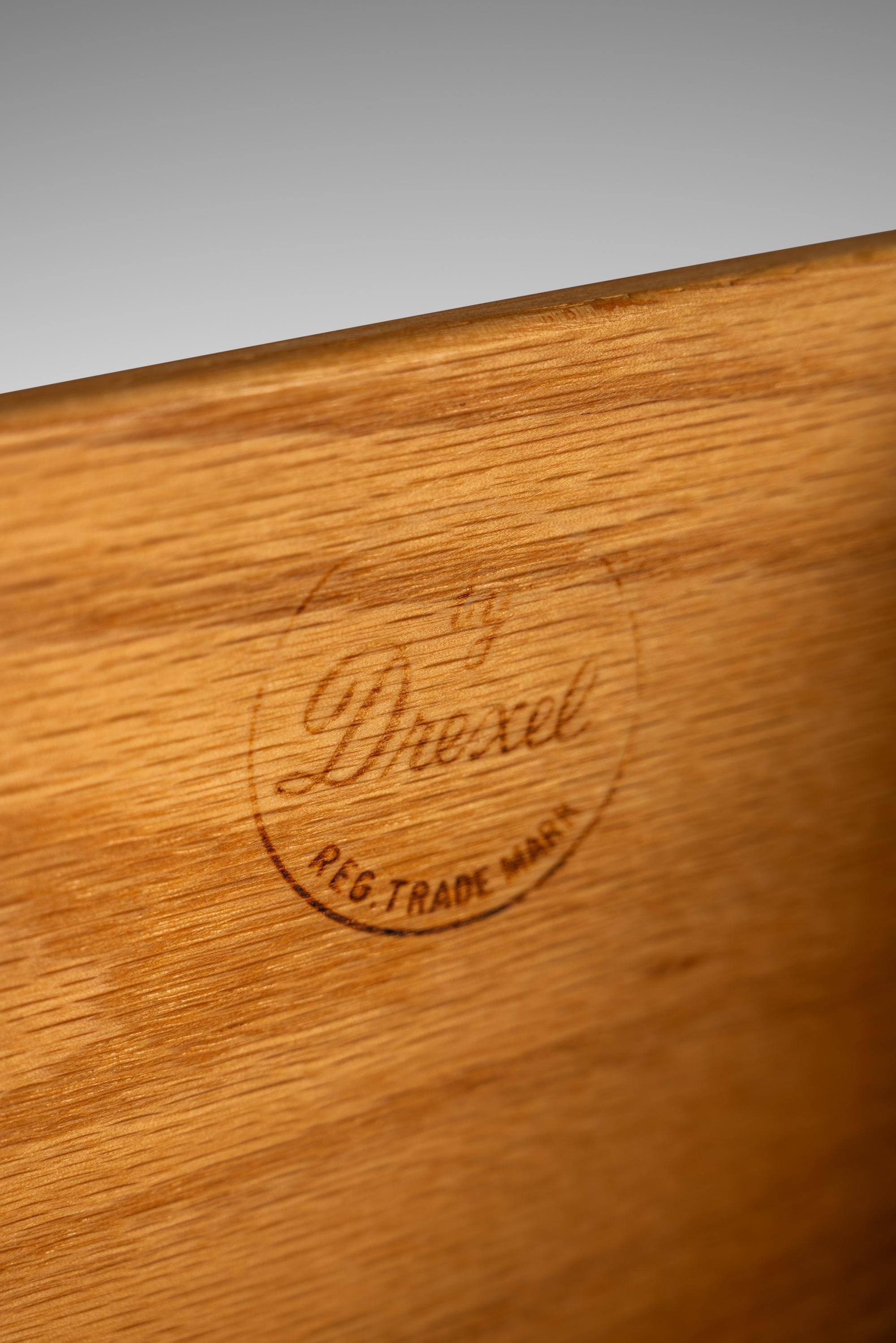 Gentlemen's Dresser by Barney Flagg for Drexel, Parallel Line, USA, 1960s For Sale 7