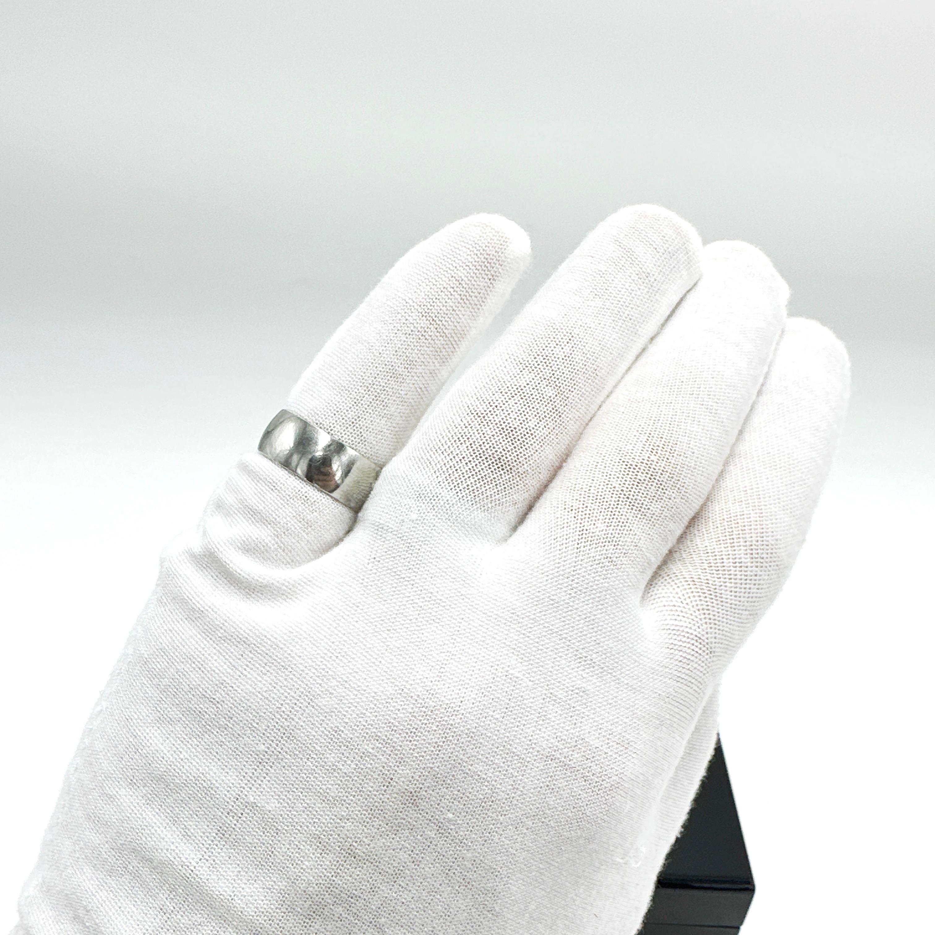 Gentlemen's PALLADIUM Wedding Band In Good Condition In Victoria, BC