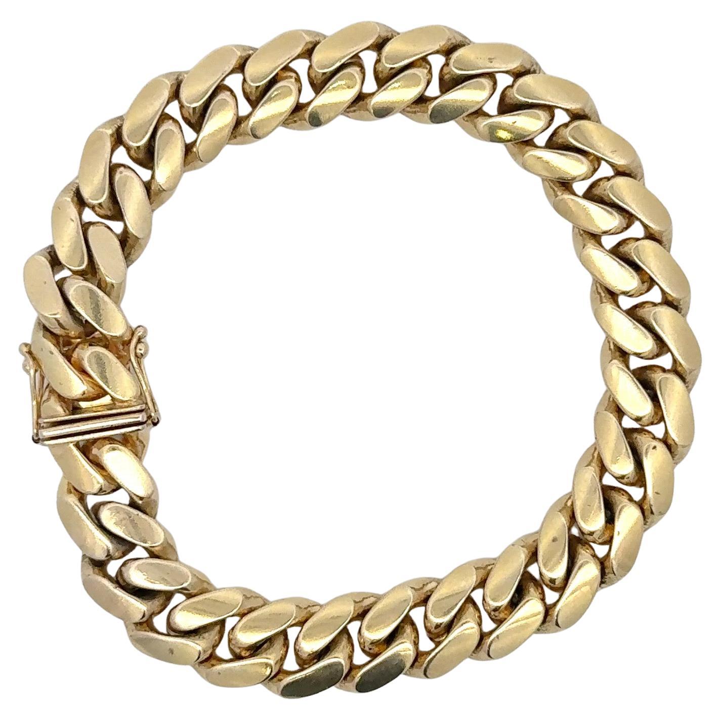 Contemporain Gents Cuban Link Bracelet 61.3 Grammes 14 Karat Yellow Gold 8.13 Inches en vente
