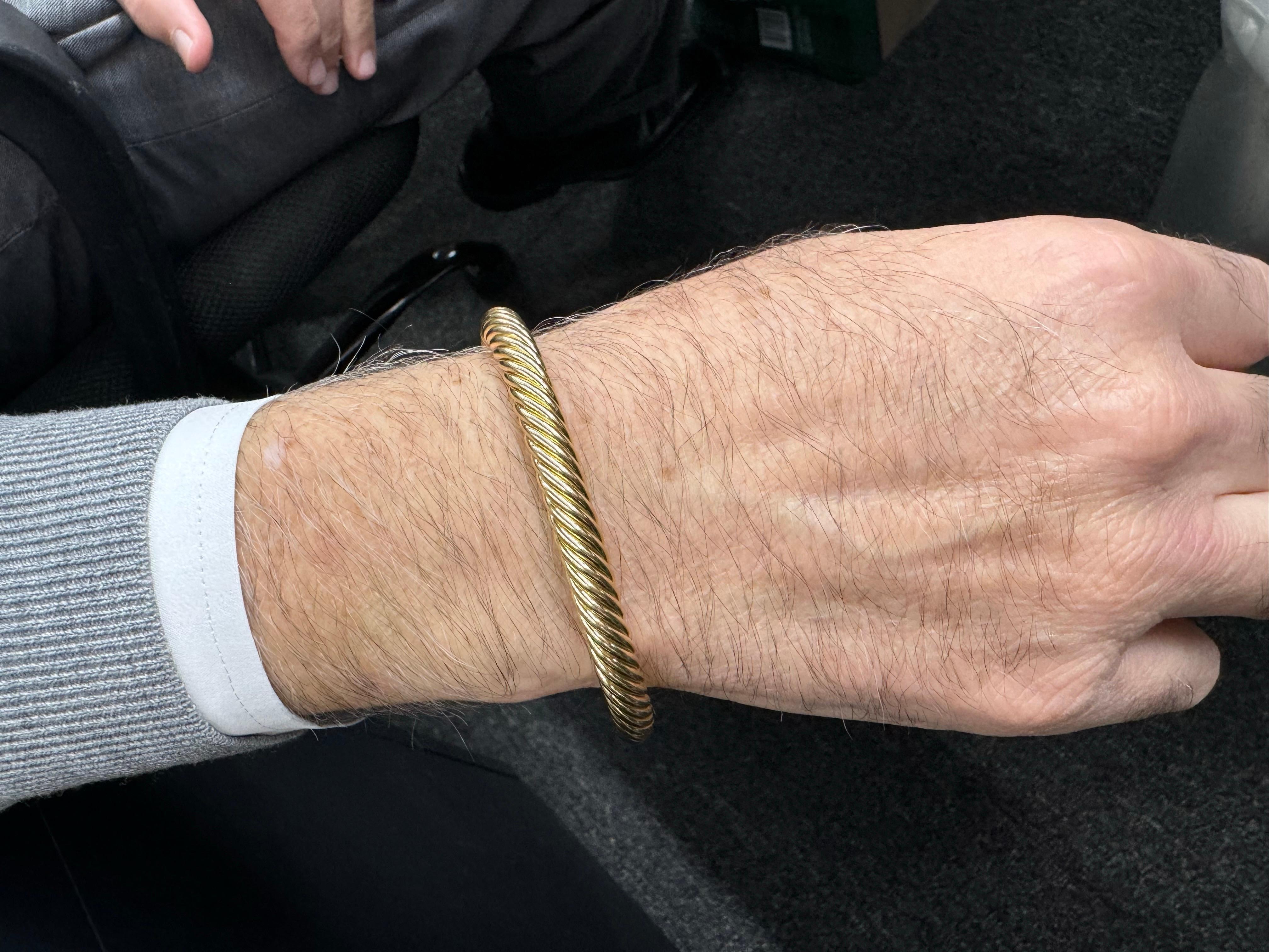 David Yurman, manchette câble en or jaune 18 carats 7 mm 23,1 grammes en vente 1