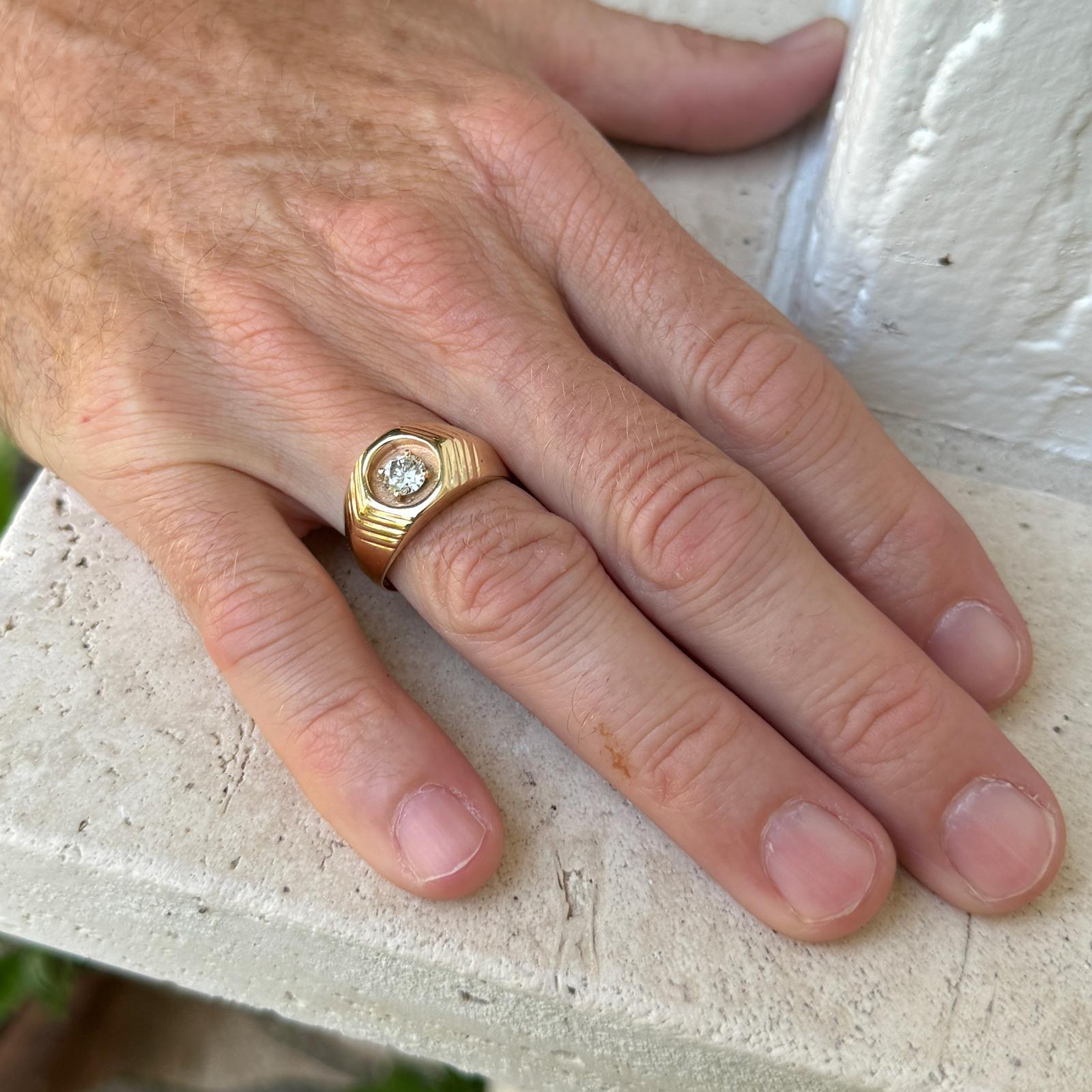 Round Cut Gents Diamond 14 Karat Yellow Gold Solitaire Ring