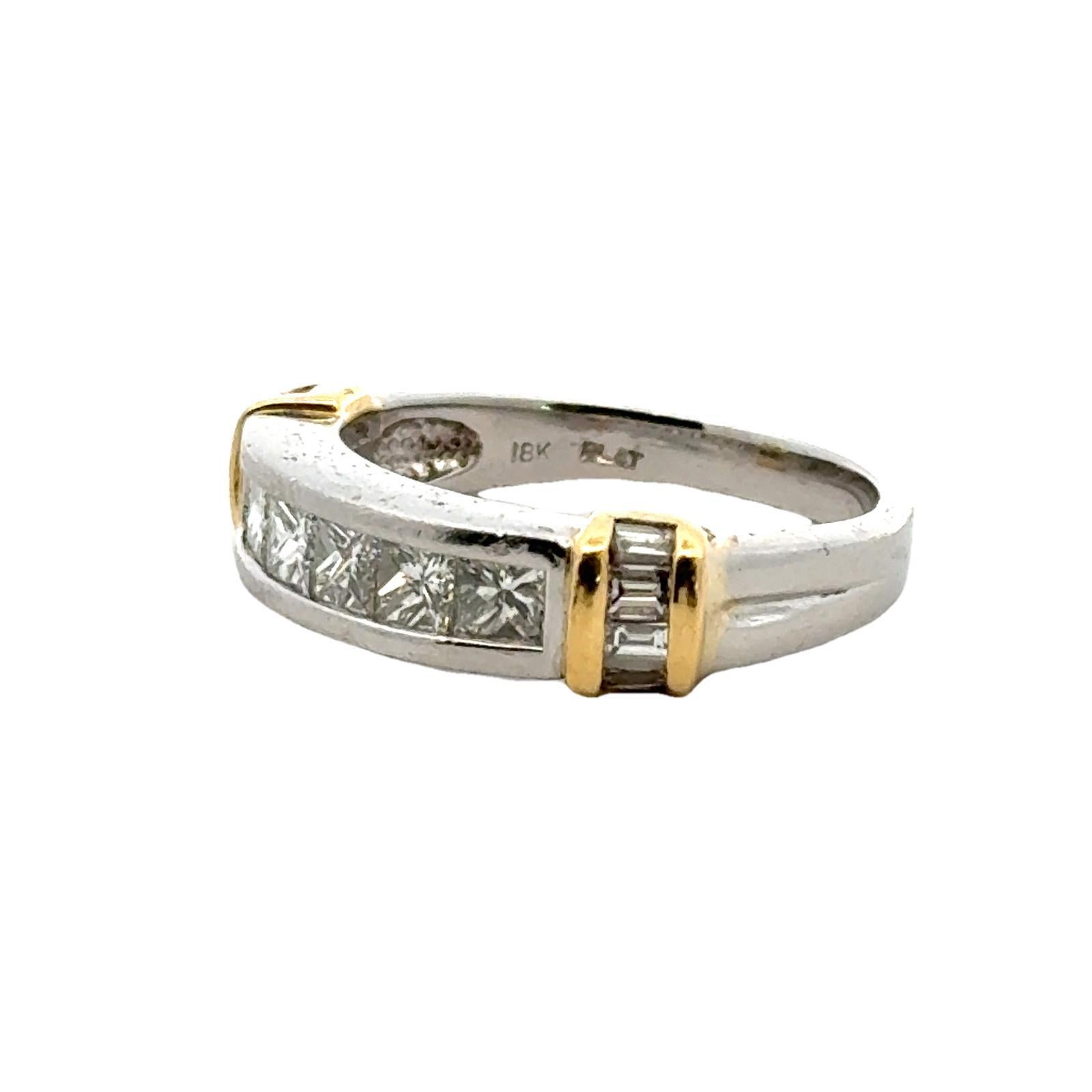 Anneau d'anniversaire en or jaune 18 carats, platine et diamant pour homme Excellent état - En vente à Boca Raton, FL