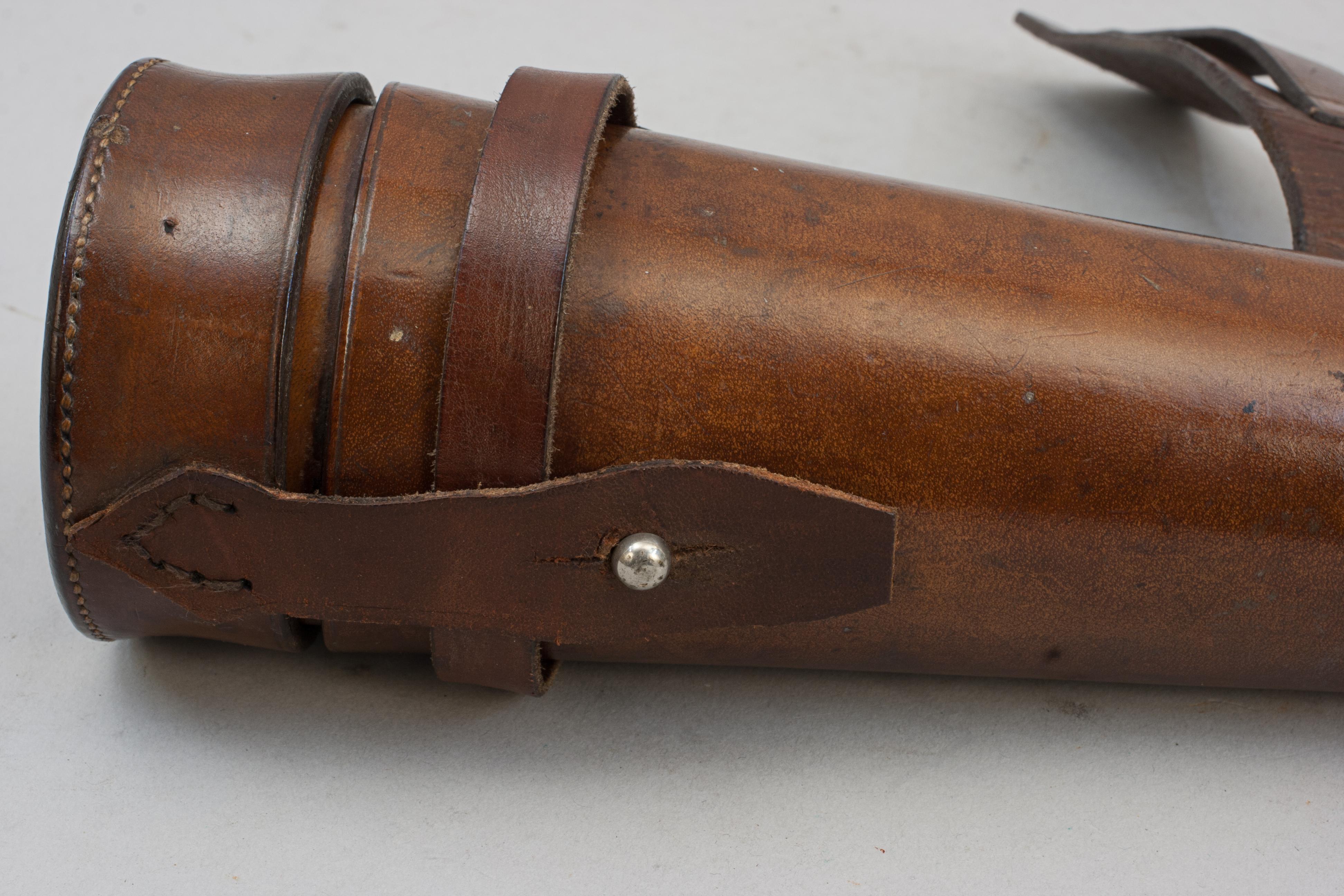Gents Hunting Flask In Leather Case For Sale 6