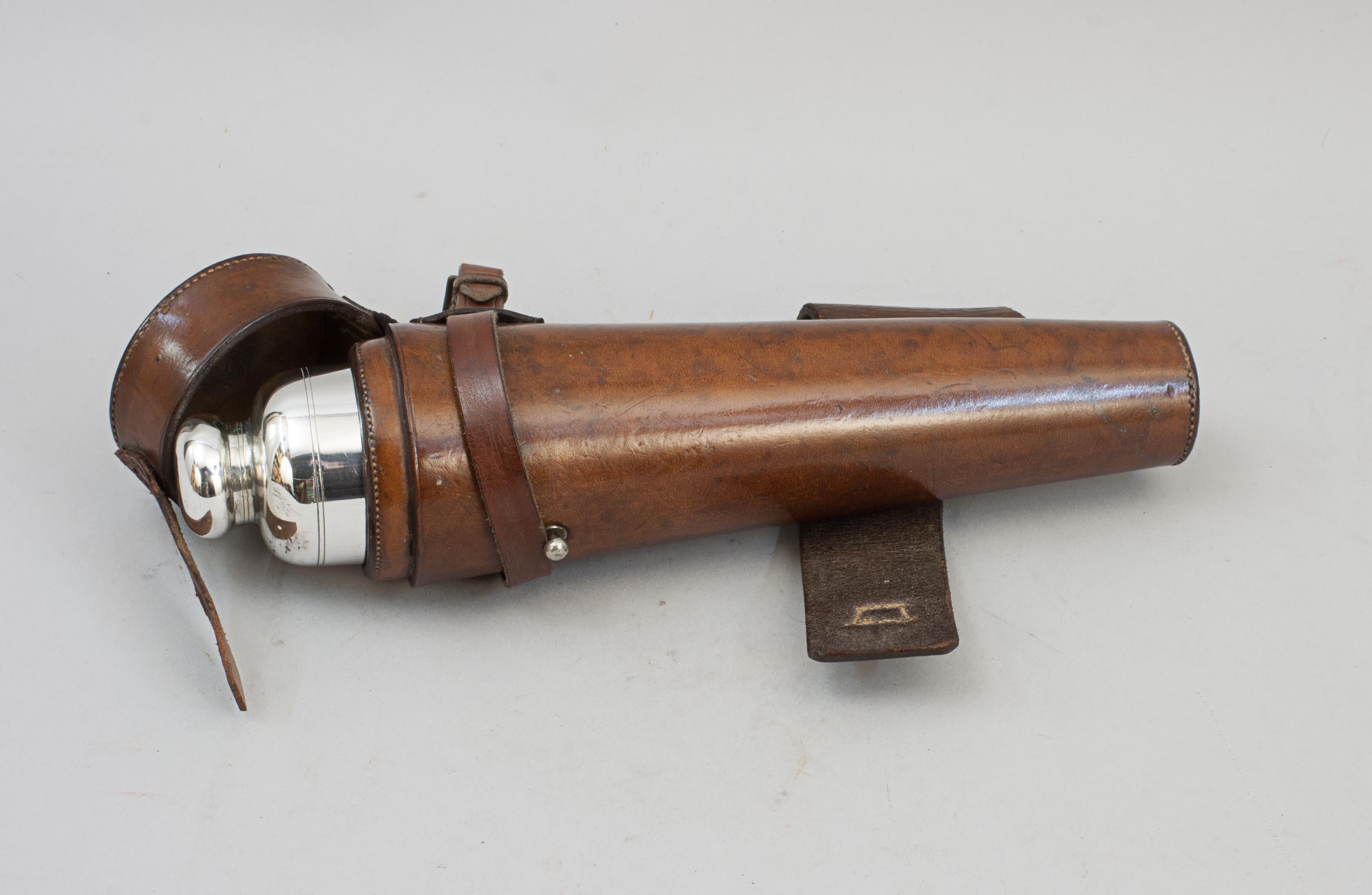 English Gents Hunting Flask In Leather Case For Sale