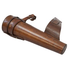 Flasque de chasse pour hommes dans un étui en cuir