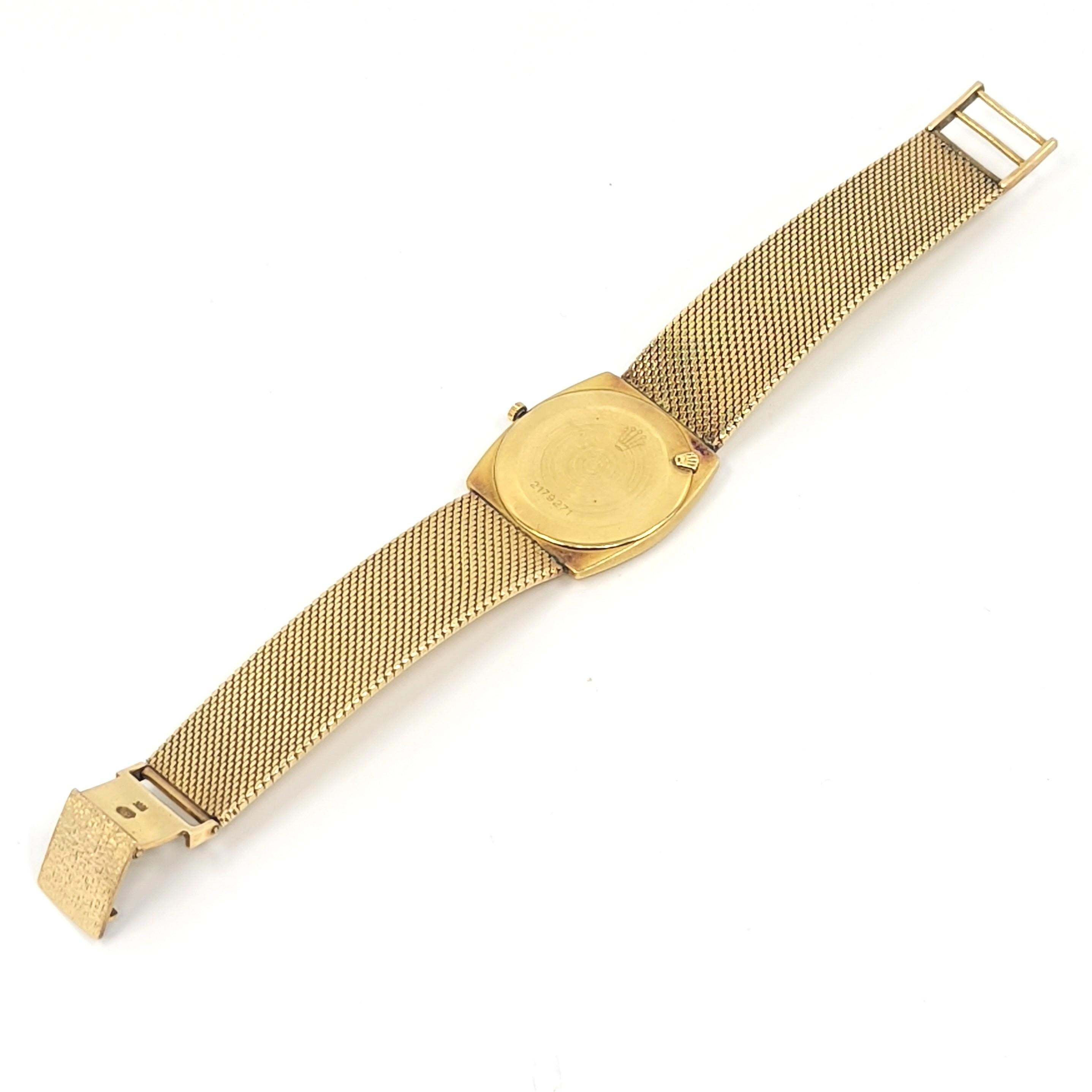 Women's or Men's Gent's Vintage Rolex Cellini Bracelet Watch in Solid 18k Yellow Gold Ref. 3800 For Sale