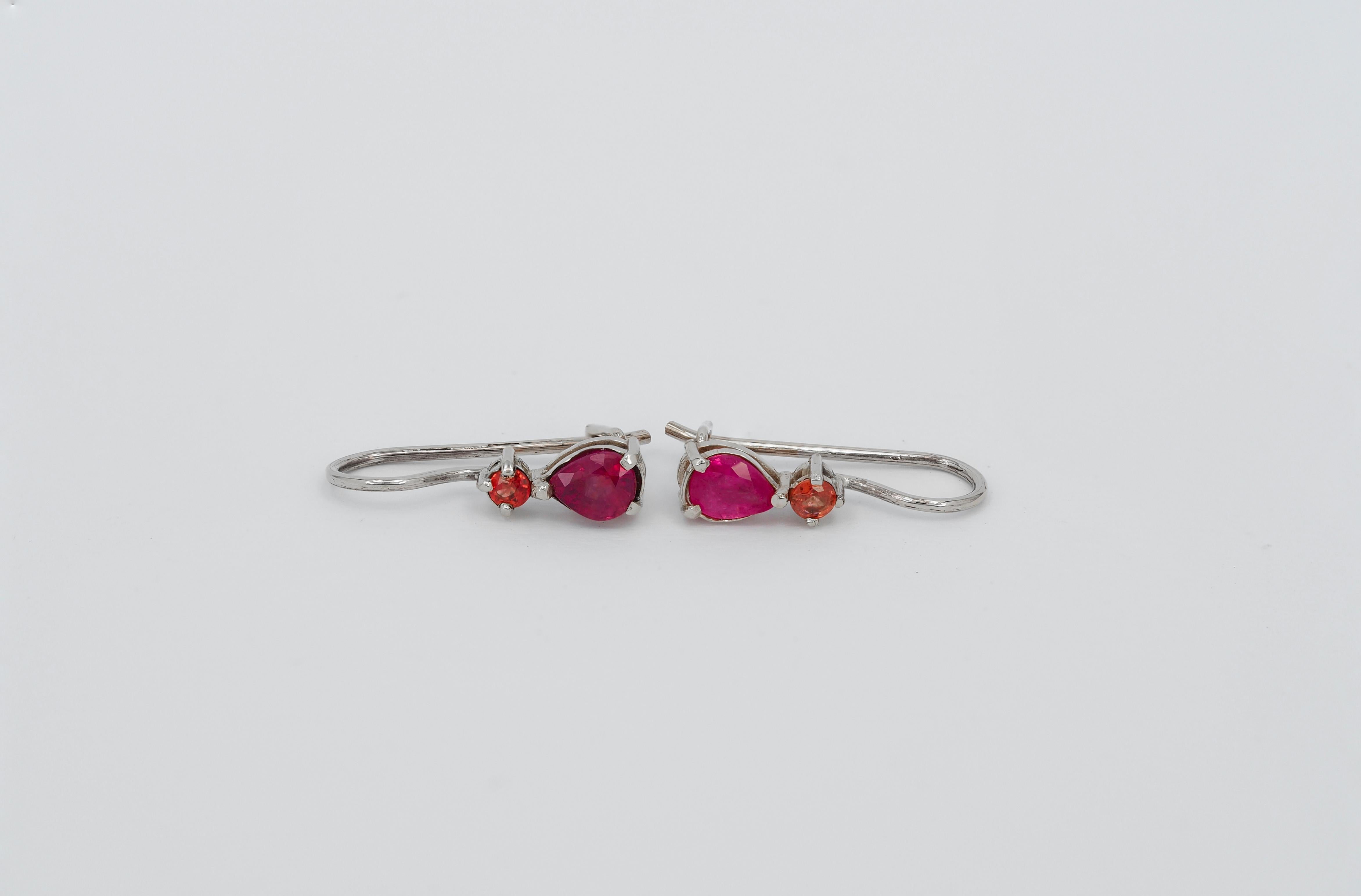 Genuine 1 ct rubies and sapphires earrings.  In New Condition For Sale In Istanbul, TR