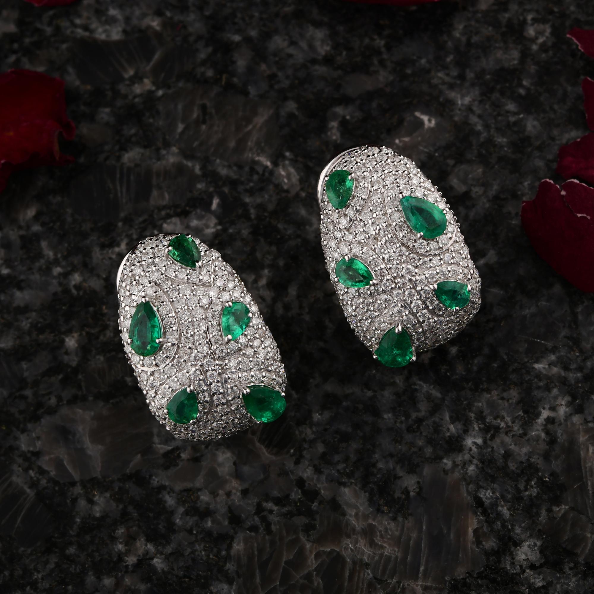 Echte 1,28 Karat Pave Set Smaragd Diamant Cluster Clip-On Ohrringe 18K Weißgold (Art déco) im Angebot