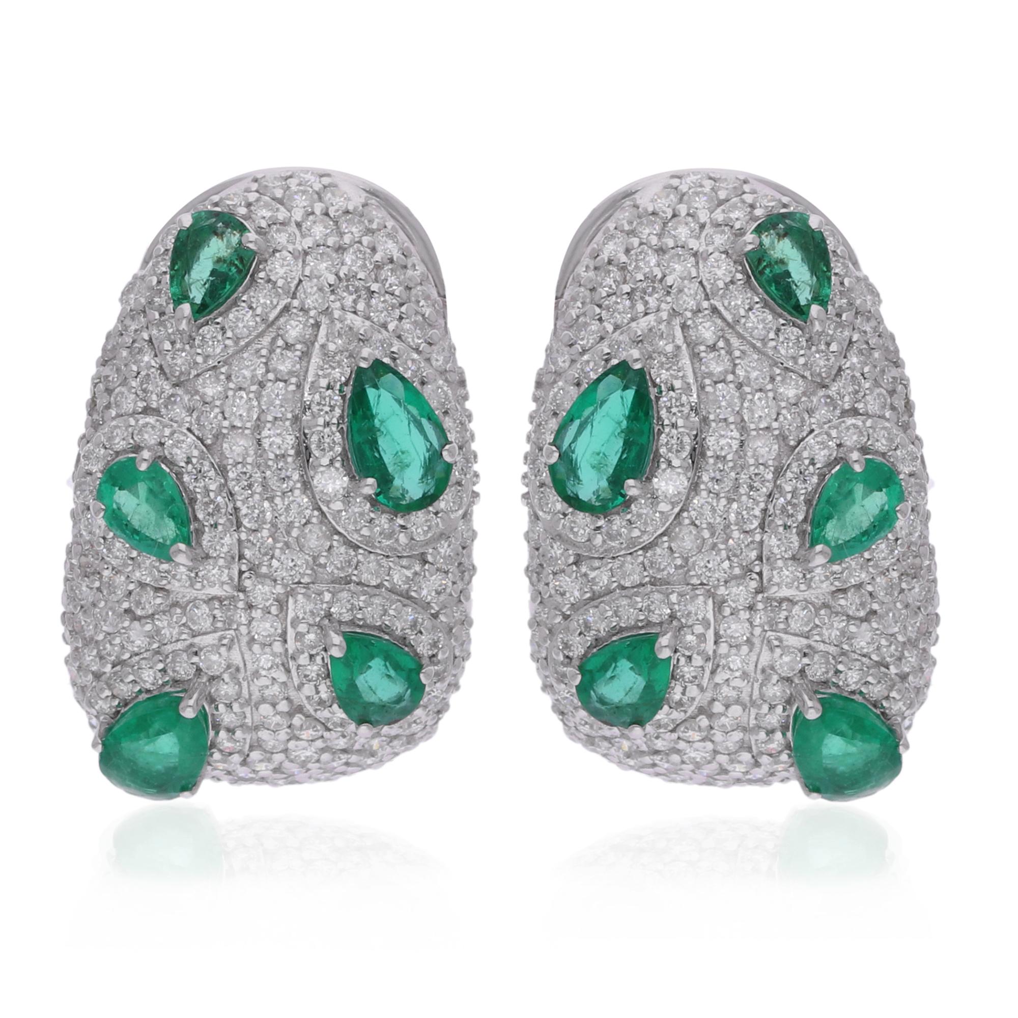 Echte 1,28 Karat Pave Set Smaragd Diamant Cluster Clip-On Ohrringe 18K Weißgold im Zustand „Neu“ im Angebot in Diera, Dubai