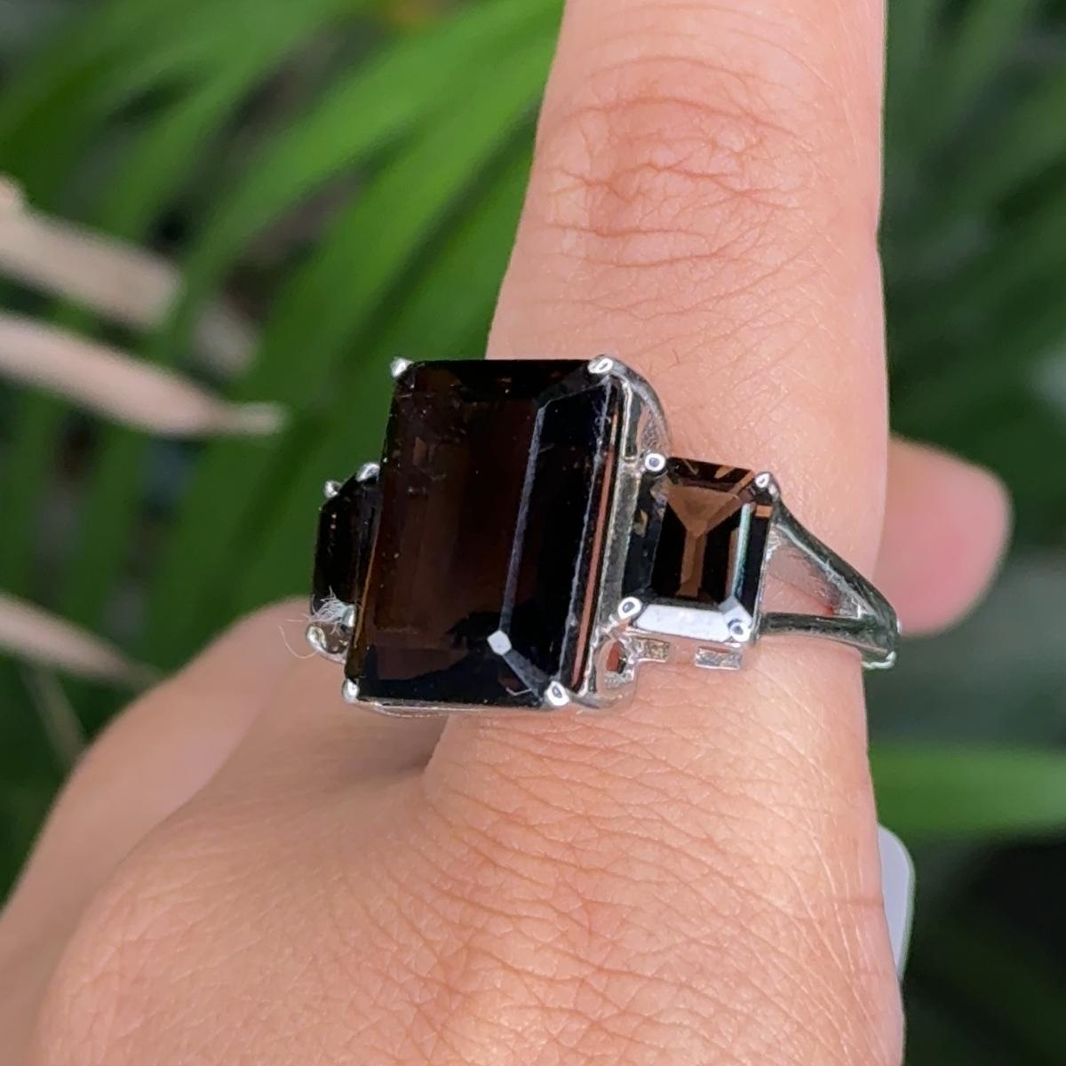 For Sale:  Genuine 17.6 ct Smoky Topaz Three Stone Cocktail Ring in 925 Solid Silver 4