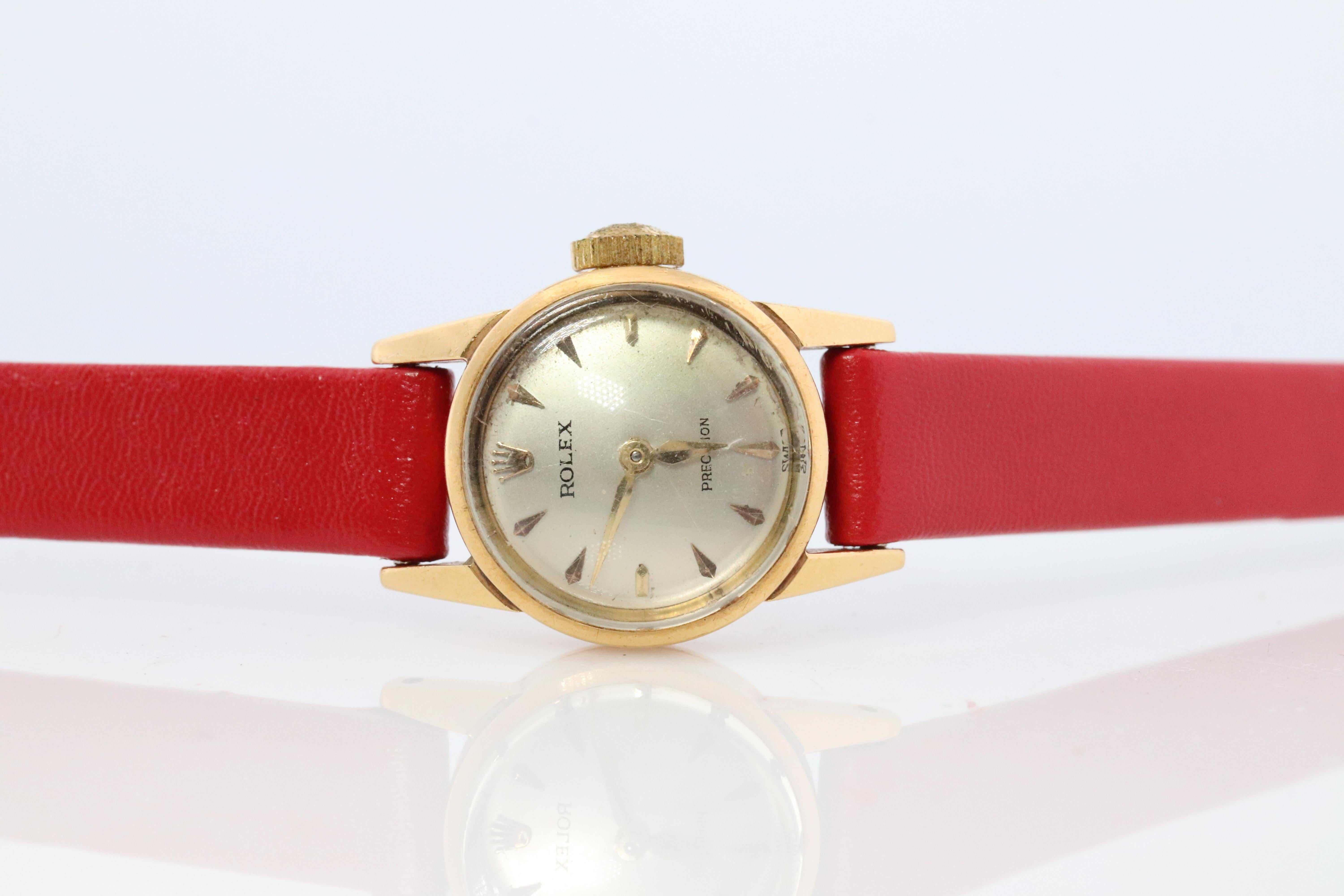 Genuine 18k Rolex Precision Watch. 18k YG Damen 8648 Dainty 1940er Jahre Damen Rolex im Angebot 1