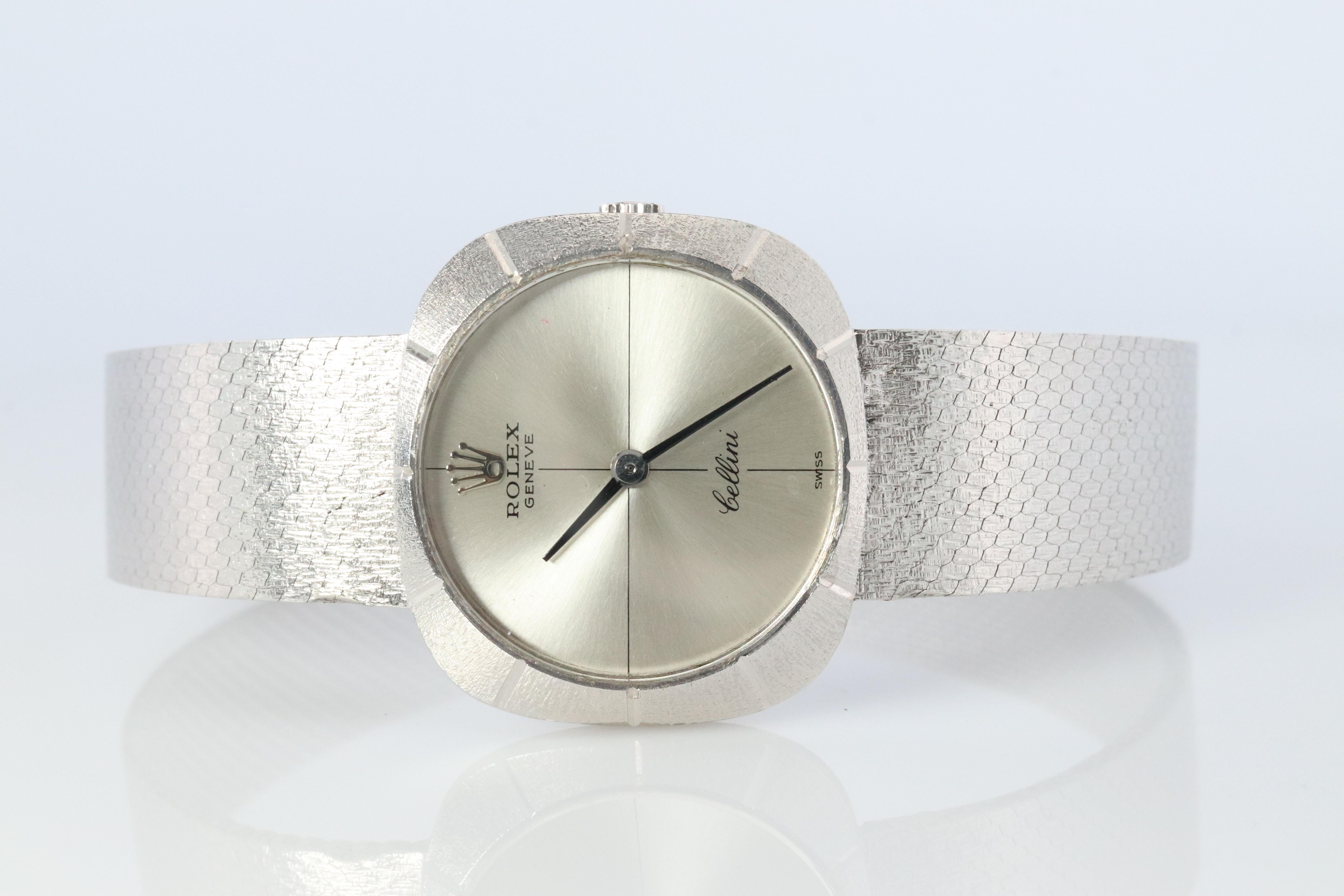 Modern Genuine 18k Rolex Watch. ROLEX Cellini 3808 Mechanical Windup. Milanese bracelet