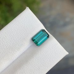 Echte 1,90 Karat natürliche lose Indicolite Turmalin Smaragd Schliff Edelstein