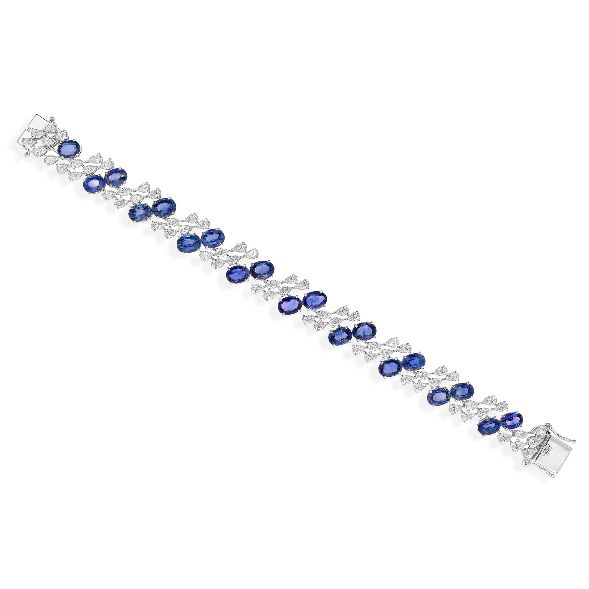 Donna Autentico zaffiro blu da 20,37 CTW e diamante da 7,58 CTW Bracciale in oro bianco massiccio 18 carati in vendita